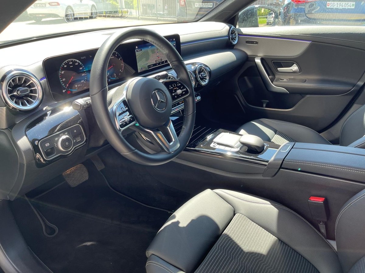 MERCEDES-BENZ CLA Shooting Brake 250 4Matic 7G-DCT Swiss Star, Benzin, Occasion / Gebraucht, Automatik - 7