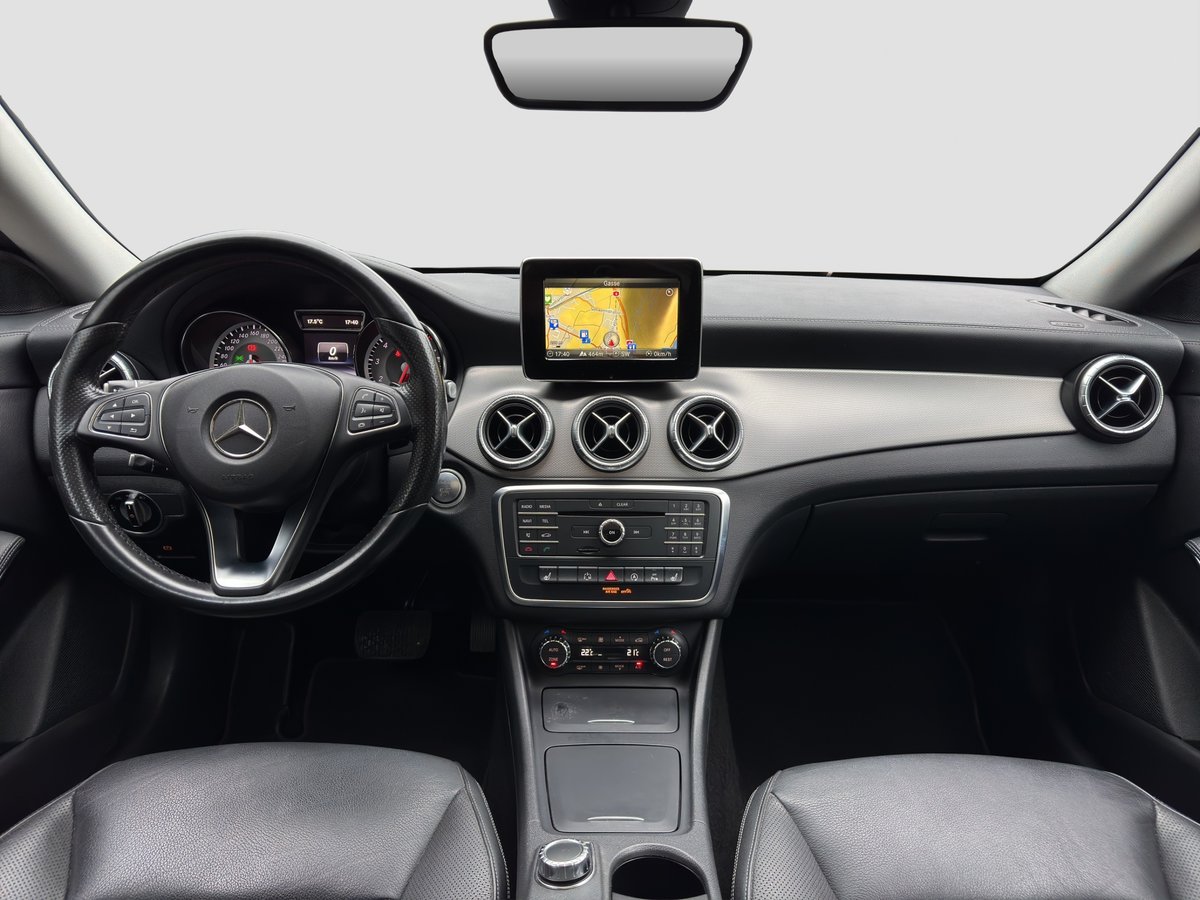 MERCEDES-BENZ CLA Shooting Brake 250 Urban 7G-DCT 4Matic, Benzin, Occasion / Gebraucht, Automatik - 4