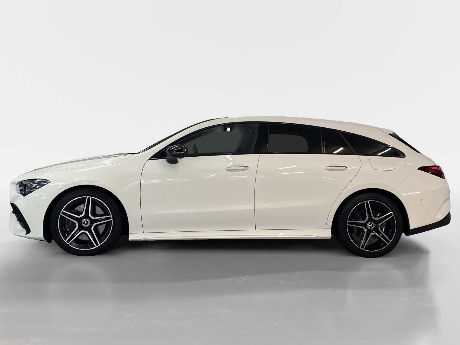MERCEDES-BENZ CLA 250 AMG Line 4MATIC Shooting Brake, Mild-Hybrid Petrol/Electric, Second hand / Used, Automatic - 3