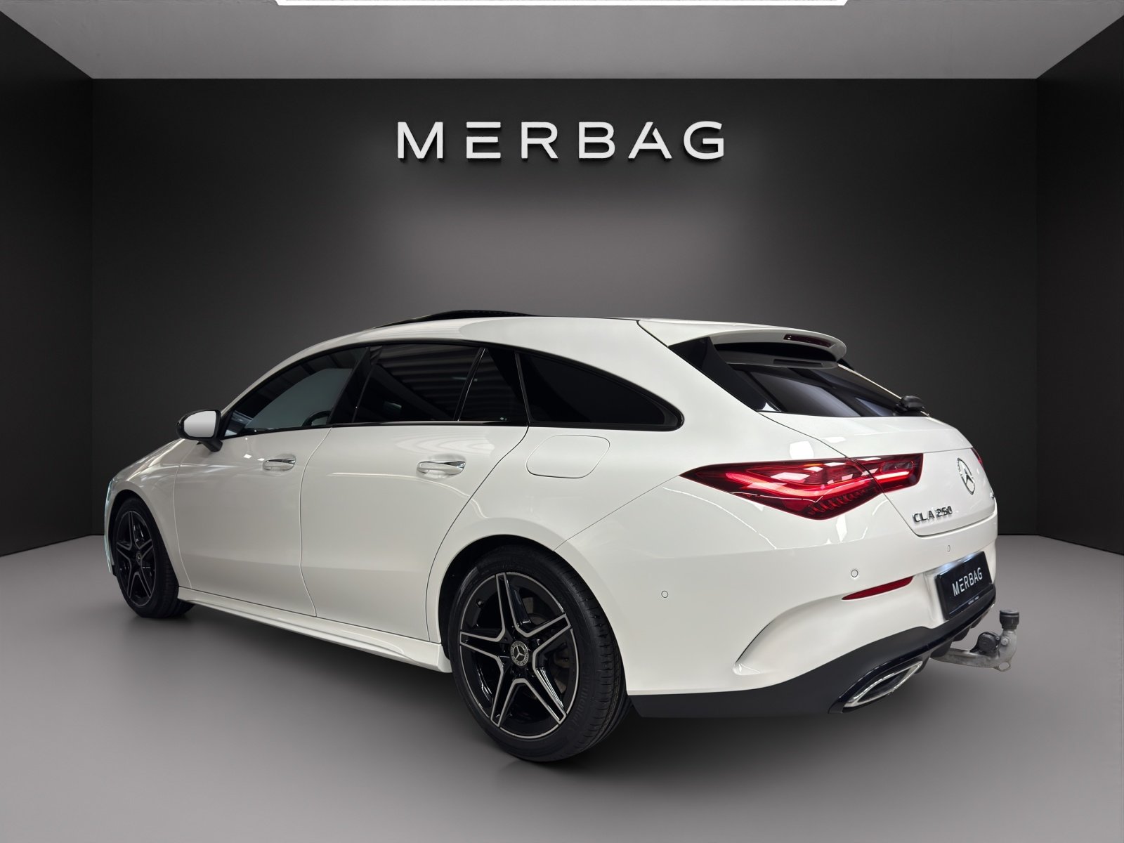 MERCEDES-BENZ CLA SB 250 8G-DCT 4M, Mild-Hybrid Benzin/Elektro, Occasion / Gebraucht, Automatik - 4