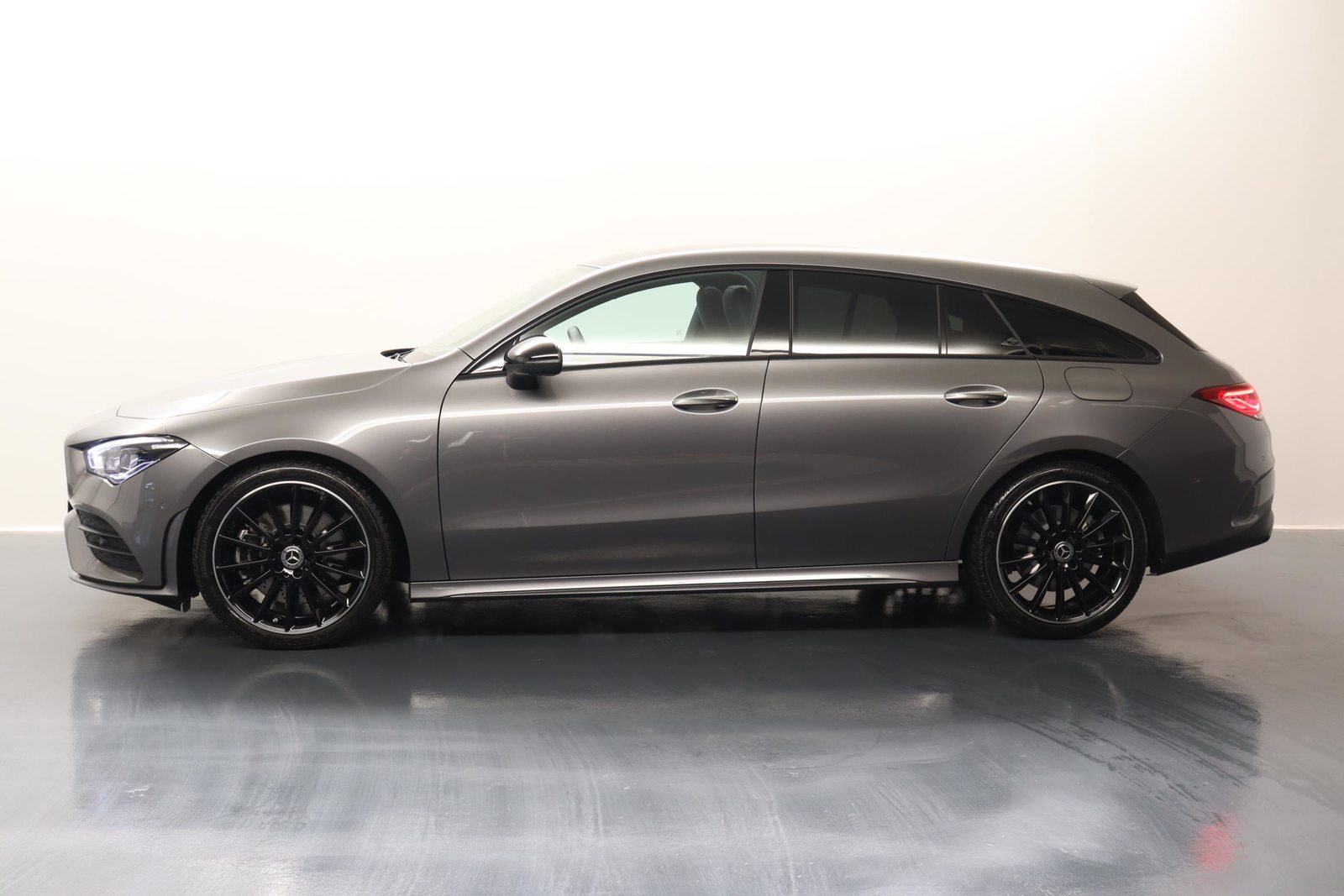 MERCEDES-BENZ CLA 250 Swiss Star AMG Line 4matic Shooting Brake, Benzin, Occasion / Gebraucht, Automatik - 3