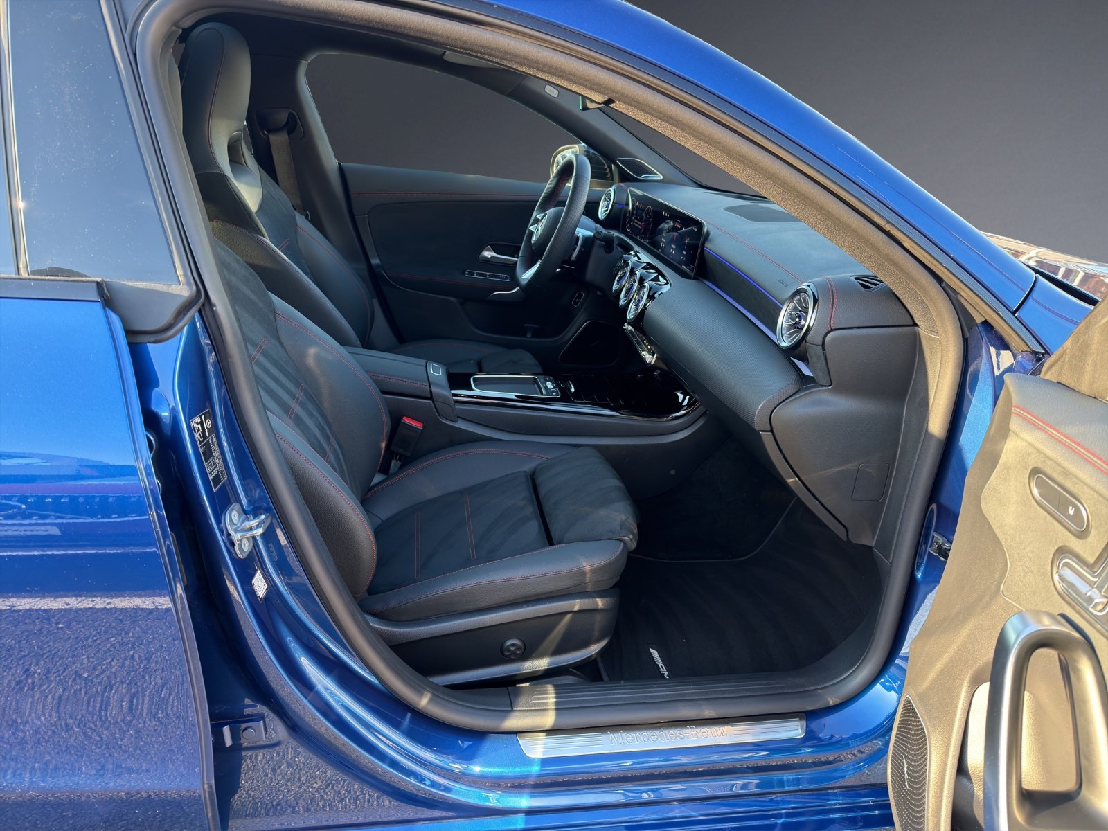 MERCEDES-BENZ CLA Shooting Brake 250 4Matic 8G-DCT, Mild-Hybrid Petrol/Electric, Second hand / Used, Automatic - 7