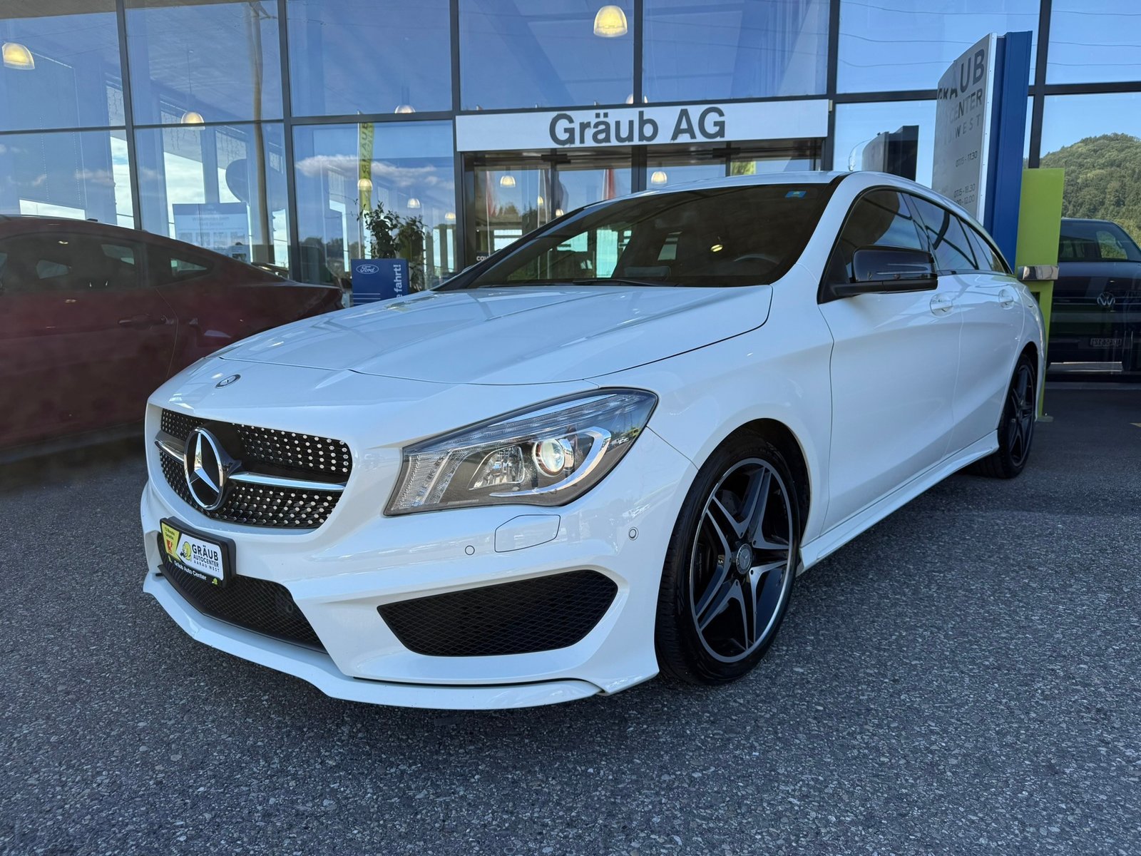 MERCEDES-BENZ CLA Shooting Brake 250 AMG Line 7G-DCT 4Matic