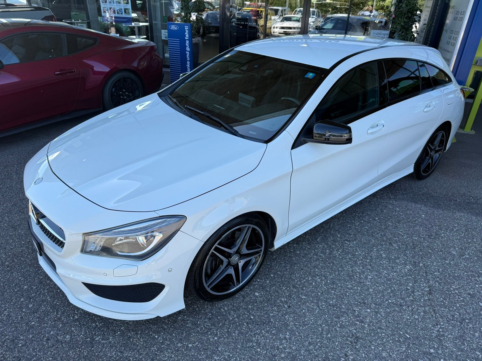 MERCEDES-BENZ CLA Shooting Brake 250 AMG Line 7G-DCT 4Matic, Petrol, Second hand / Used, Automatic - 3