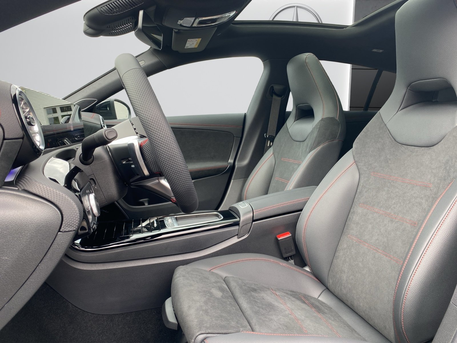 MERCEDES-BENZ CLA Shooting Brake 250 4Matic 8G-DCT, Mild-Hybrid Petrol/Electric, Ex-demonstrator, Automatic - 7