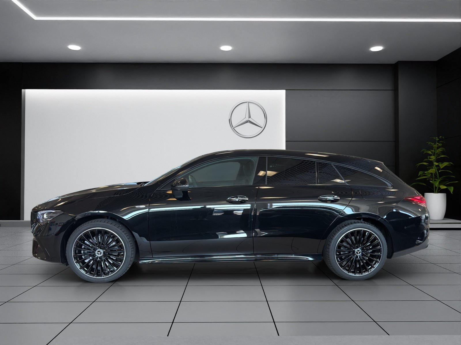 MERCEDES-BENZ CLA 250 e 8G-DCT EQ Star, Plug-in-Hybrid Petrol/Electric, Ex-demonstrator, Automatic - 3