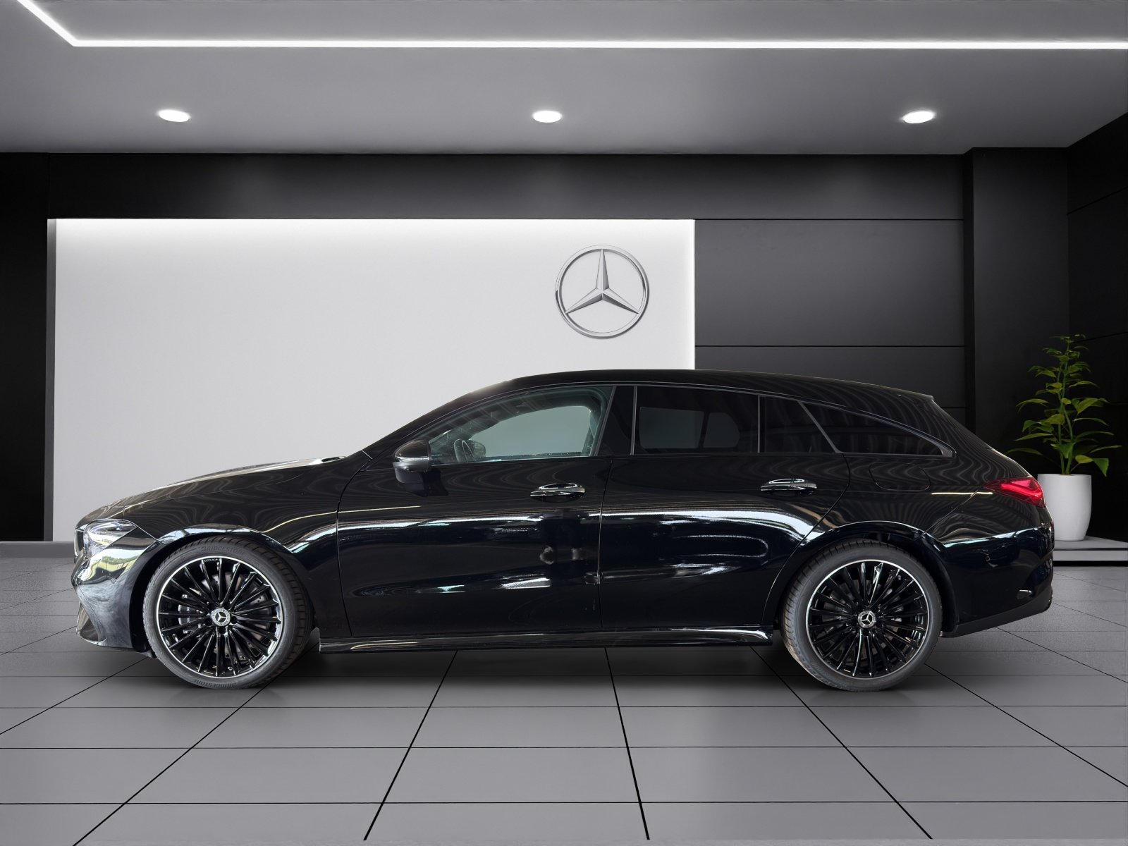 MERCEDES-BENZ CLA Shooting Brake 250 4Matic 8G-DCT, Mild-Hybrid Petrol/Electric, Ex-demonstrator, Automatic - 3
