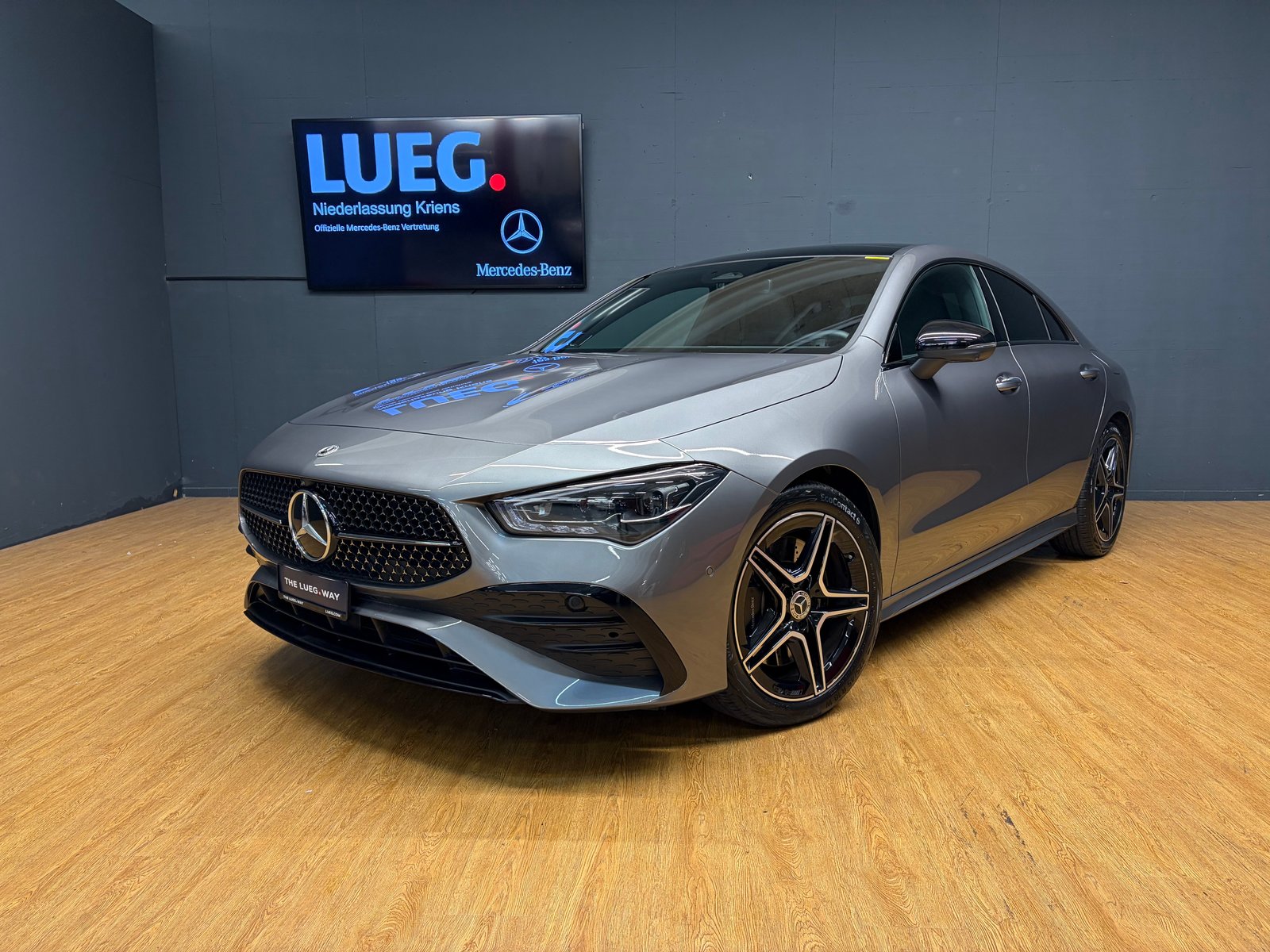MERCEDES-BENZ CLA 250 4M - AMG / 360 Grad Kamera / Soundsyst