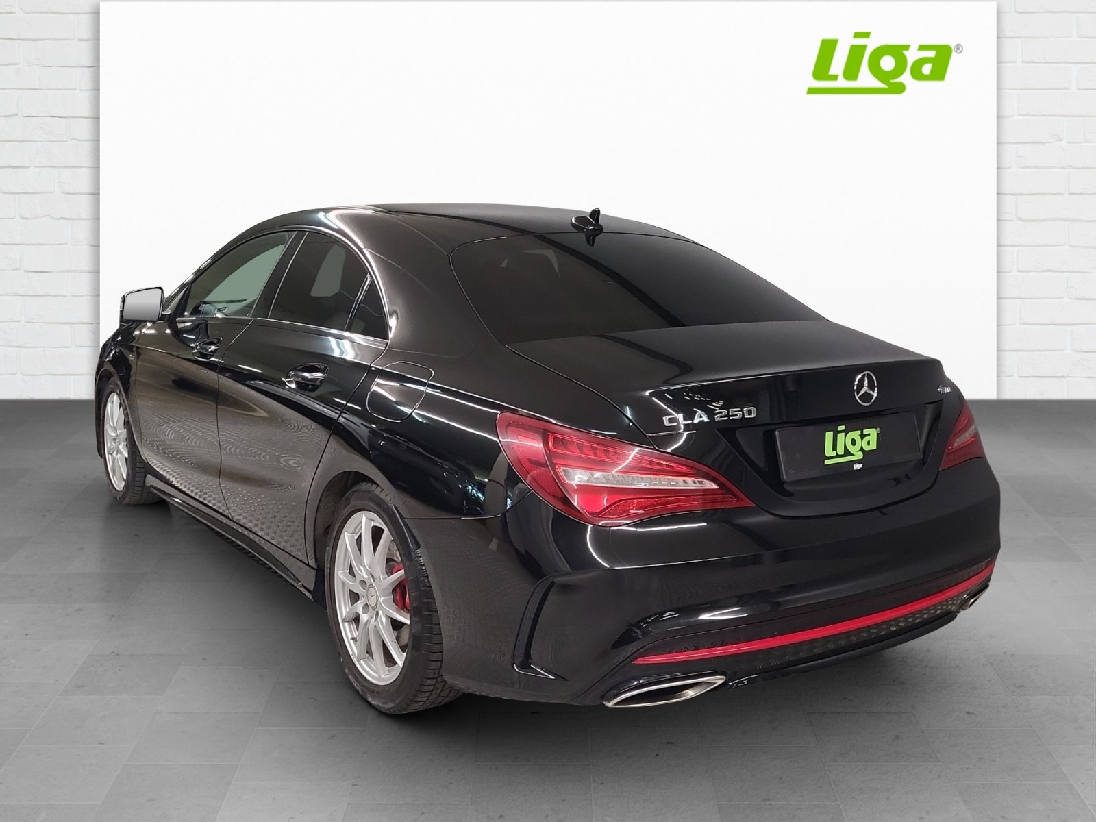 MERCEDES-BENZ CLA 250 Sport 4Matic, Benzin, Occasion / Gebraucht, Automatik - 4
