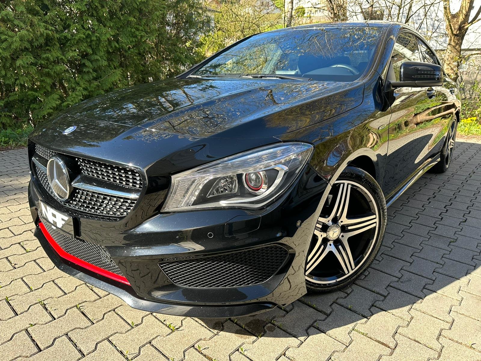 MERCEDES-BENZ CLA 250 Sport AMG-Line 7G-DCT 4Matic