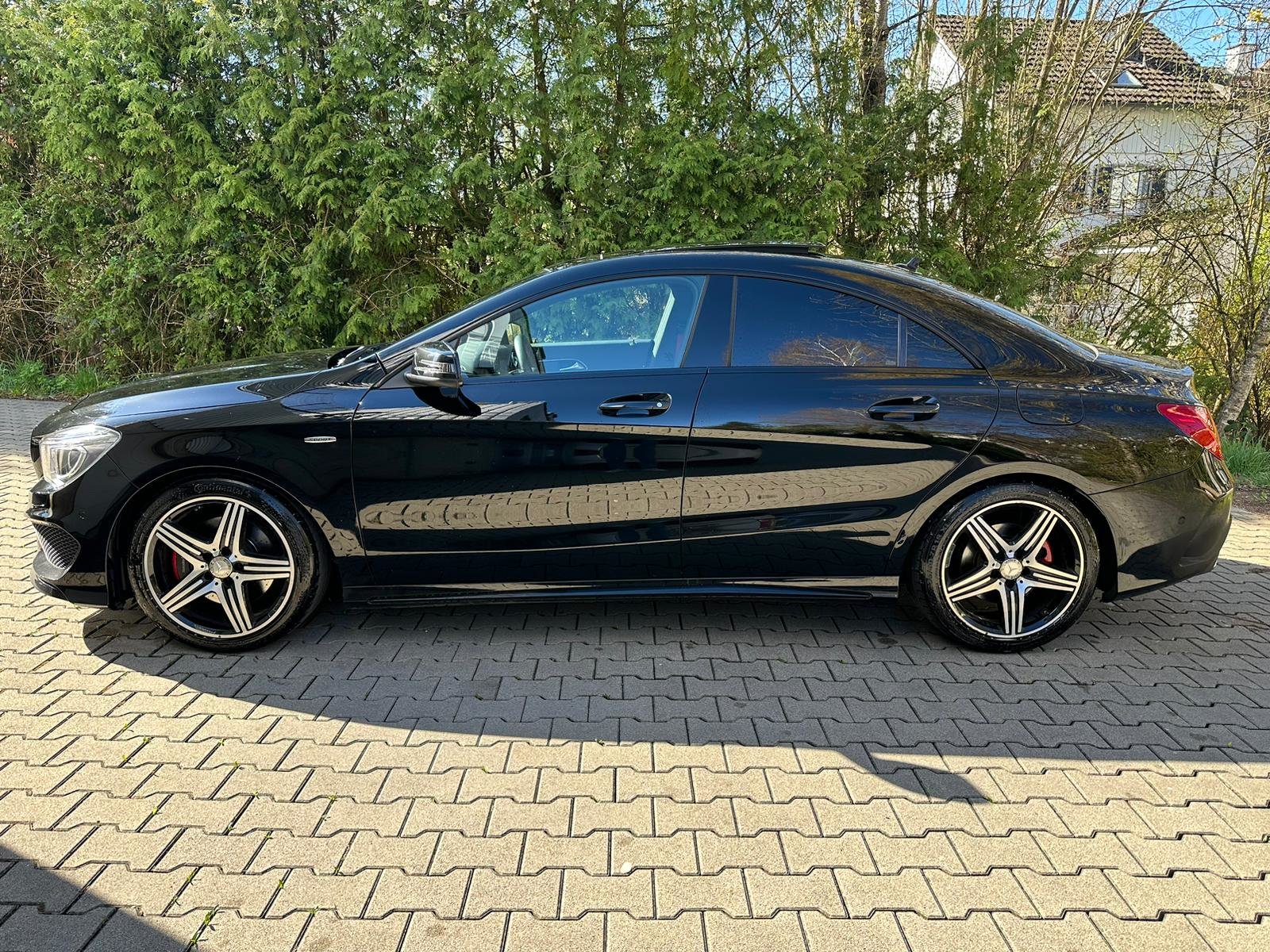 MERCEDES-BENZ CLA 250 Sport AMG-Line 7G-DCT 4Matic, Essence, Occasion / Utilisé, Automatique - 2