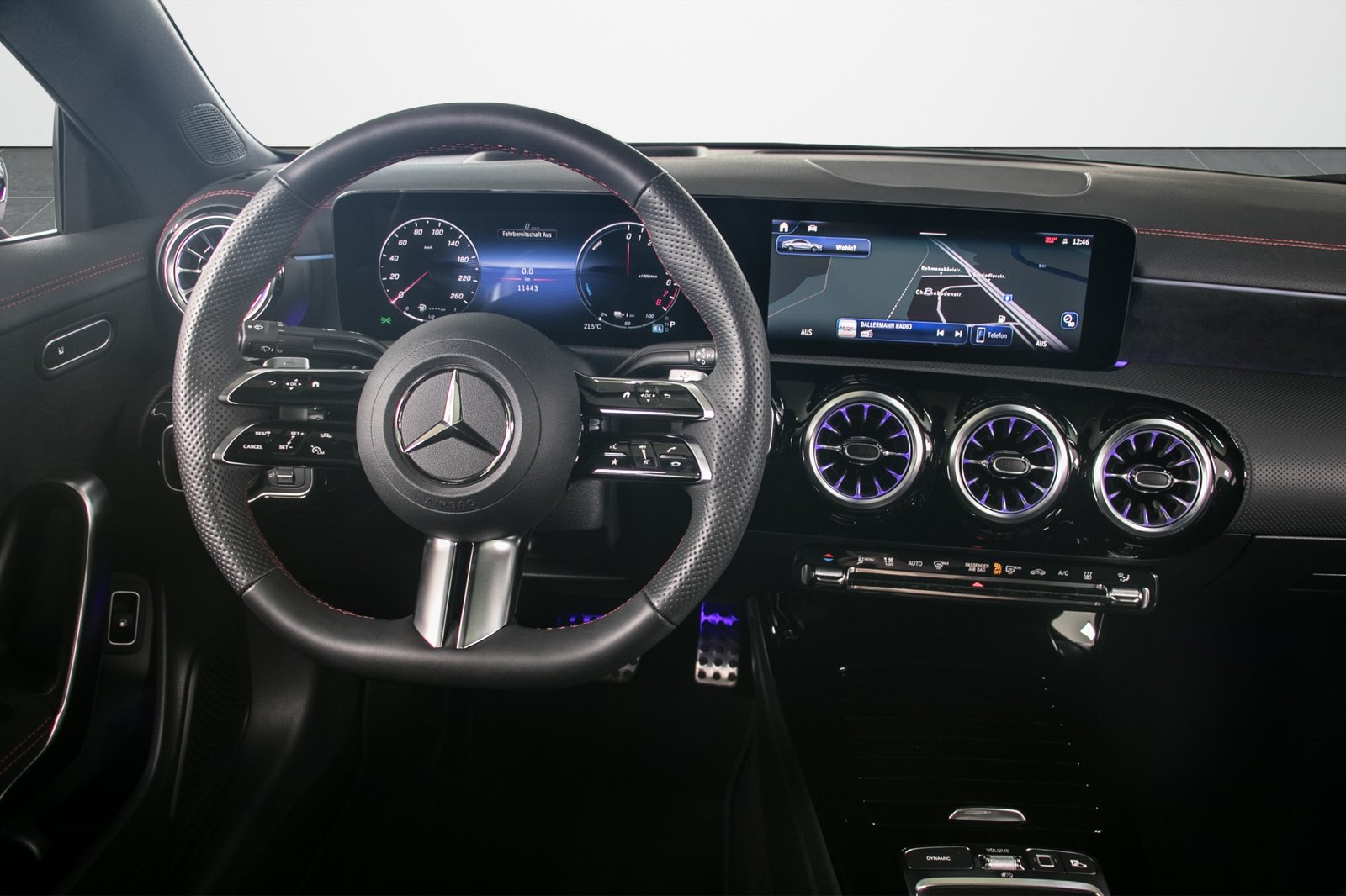 MERCEDES-BENZ CLA 250 e 8G-DCT, Plug-in-Hybrid Petrol/Electric, Second hand / Used, Automatic - 5
