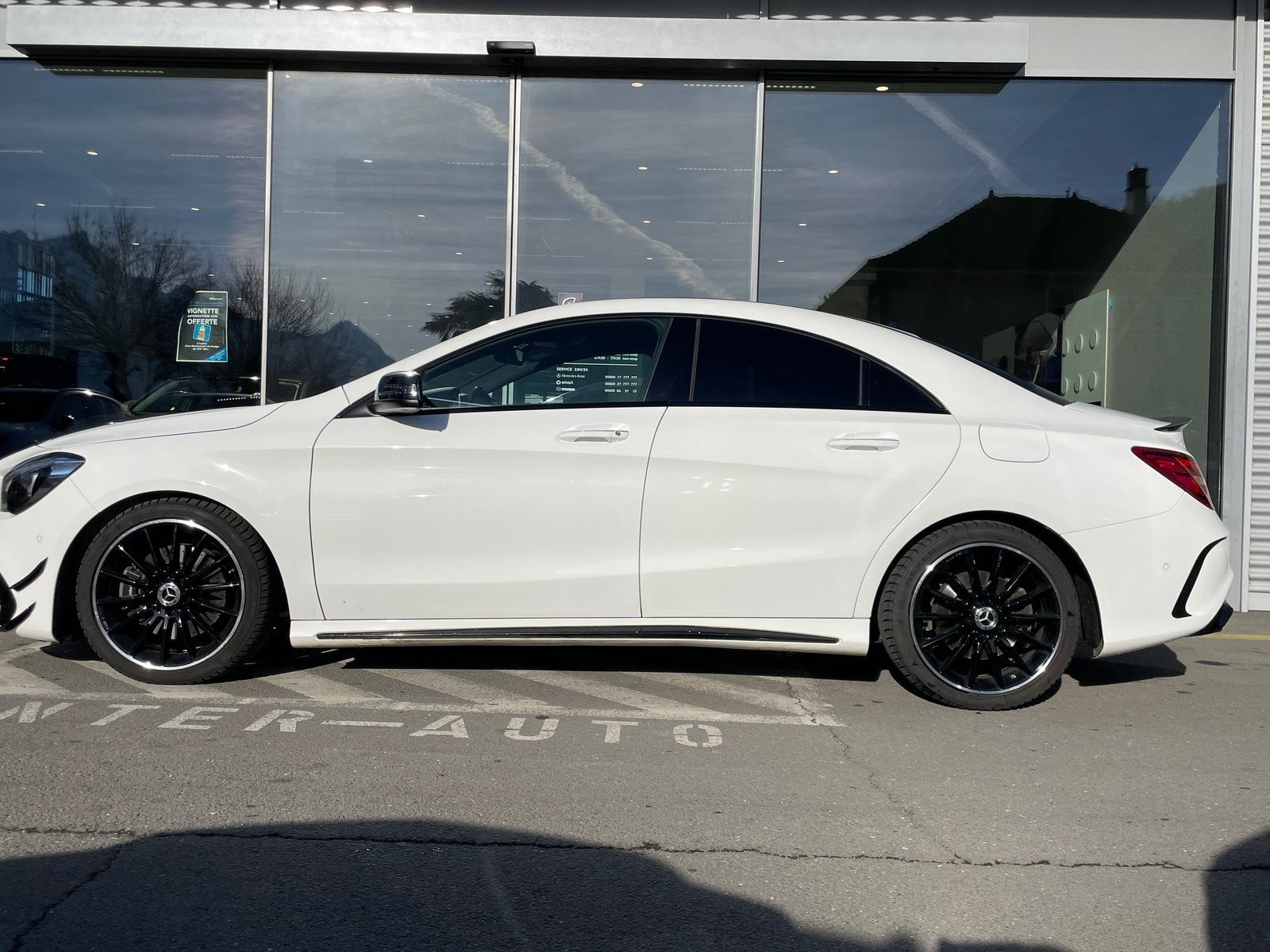 MERCEDES-BENZ CLA 250 AMG Line 4Matic, Petrol, Second hand / Used, Automatic - 3