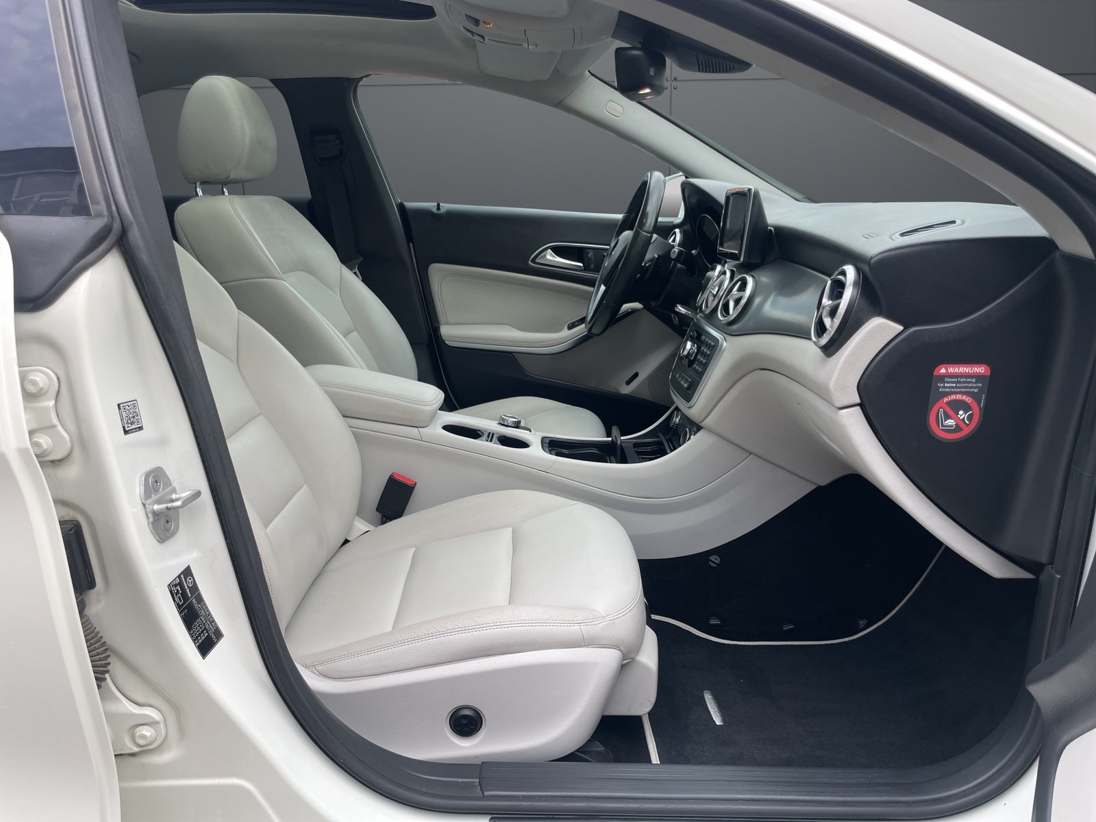 MERCEDES-BENZ CLA 250 Urban 7G-DCT 4Matic, Essence, Occasion / Utilisé, Automatique - 7