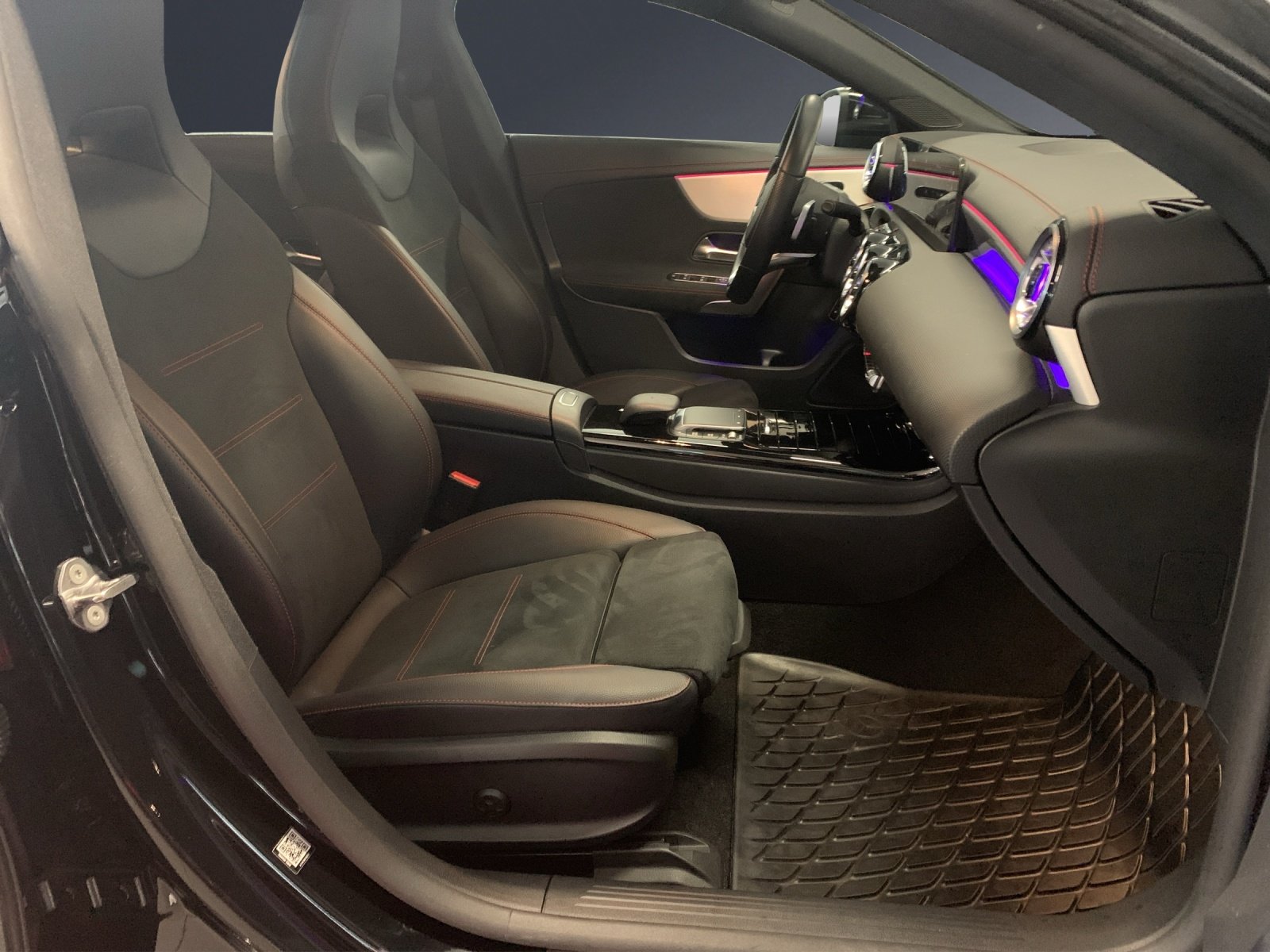 MERCEDES-BENZ CLA 250 e AMG Line, Plug-in-Hybrid Benzin/Elektro, Occasion / Gebraucht, Automatik - 7