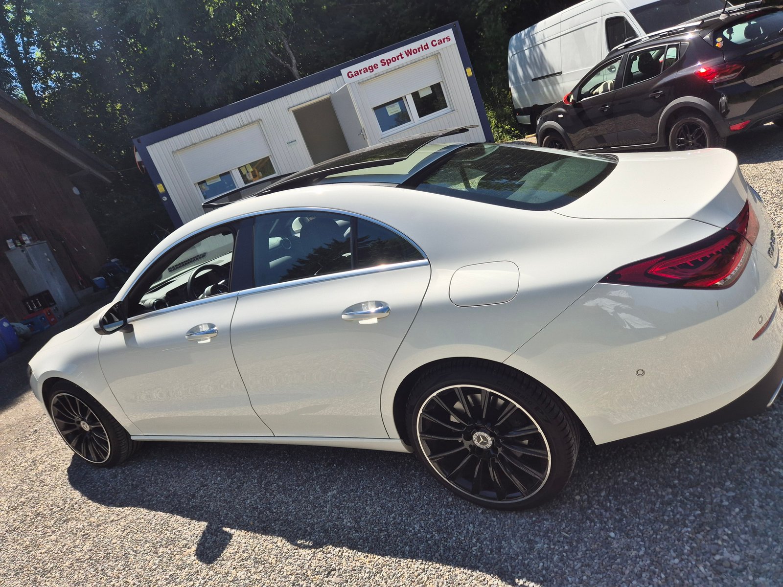 MERCEDES-BENZ CLA 250 4Matic AMG Line 7G-DCT, Benzin, Occasion / Gebraucht, Automatik - 4