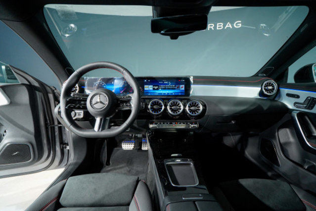 MERCEDES-BENZ CLA 250 4Matic 8G-DCT, Mild-Hybrid Benzin/Elektro, Vorführwagen, Automatik - 7