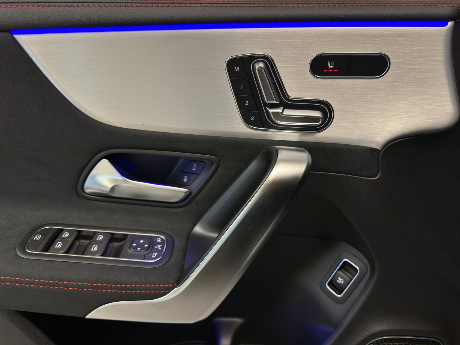 MERCEDES-BENZ CLA 250 4MATIC Shooting Brake, Mild-Hybrid Benzin/Elektro, Vorführwagen, Automatik - 6