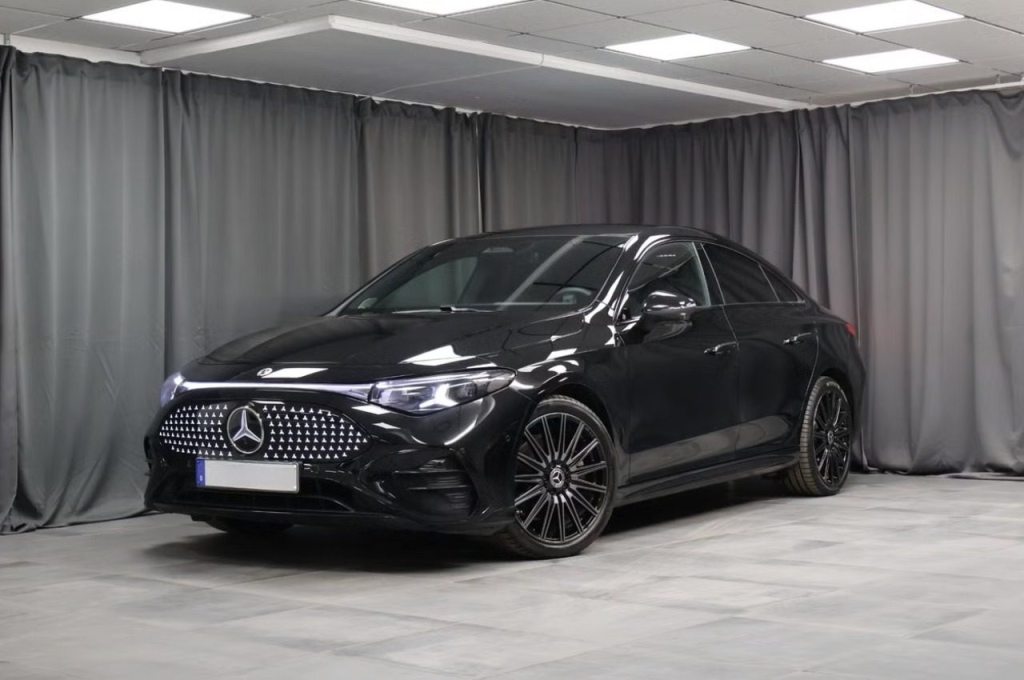 MERCEDES-BENZ 250+, AMG LINE PLUS, TOIT PANORAMIQUE