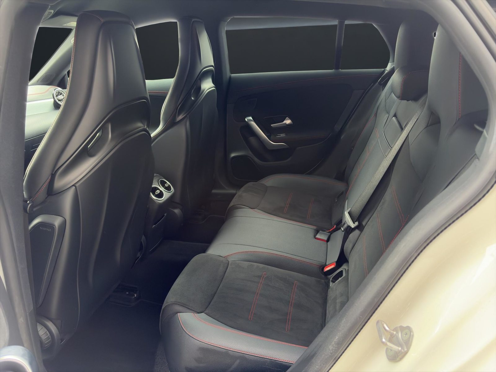 MERCEDES-BENZ CLA 35 AMG 4matic Shooting Brake, Benzin, Occasion / Gebraucht, Automatik - 6