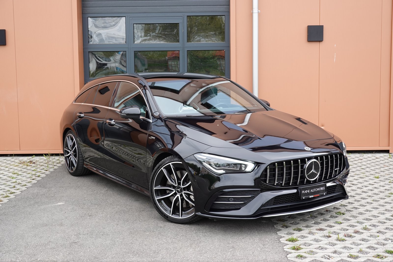 MERCEDES-BENZ CLA Shooting Brake 35 AMG 4Matic - Sièges AMG