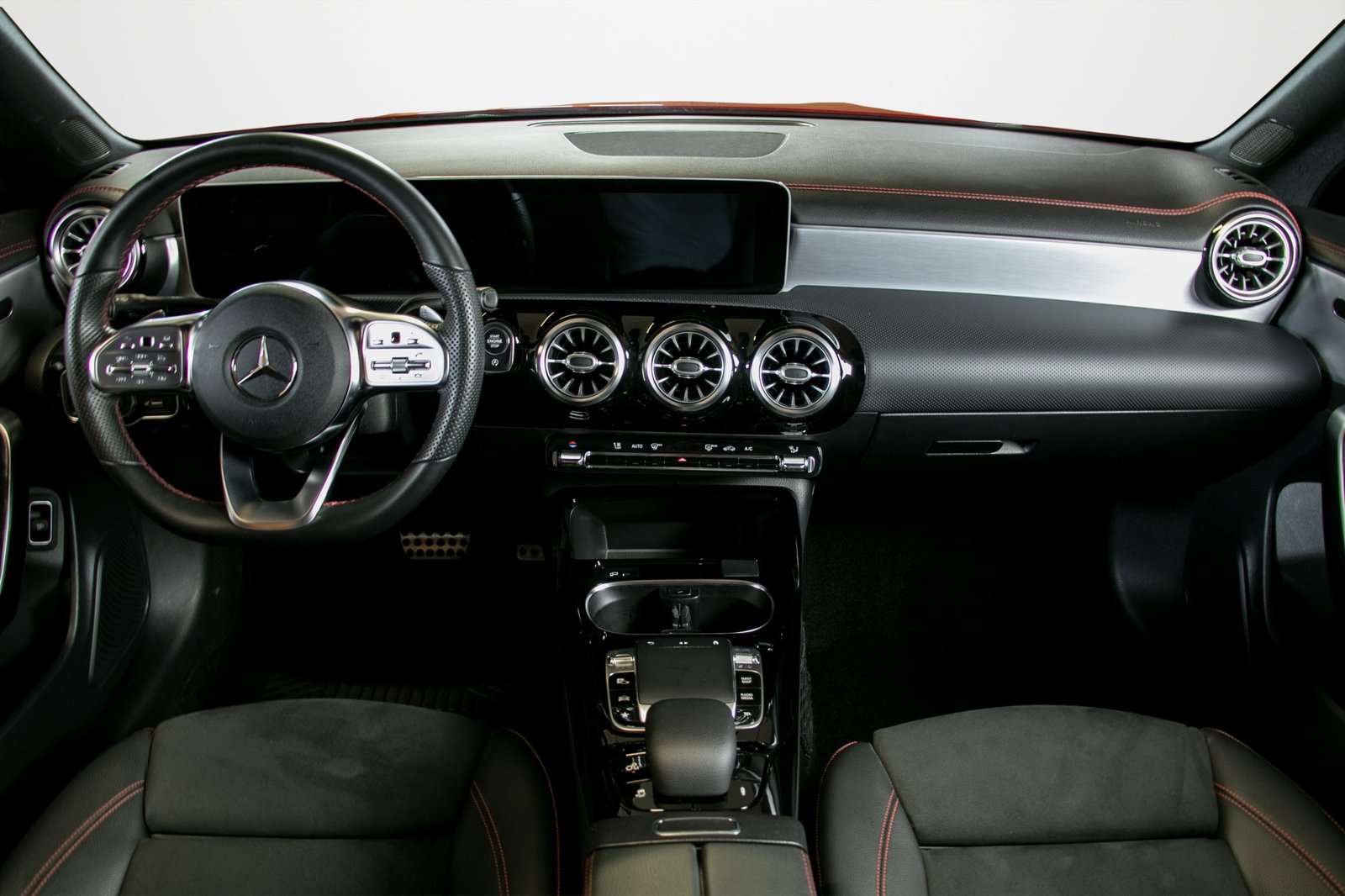 MERCEDES-BENZ CLA 35 AMG 4Matic 7G-DCT, Essence, Occasion / Utilisé, Automatique - 3