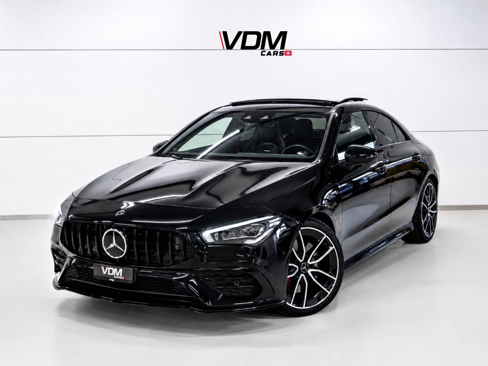 MERCEDES-BENZ CLA 35 AMG 4Matic *CH-Fahrzeug* *Top Ausstattu