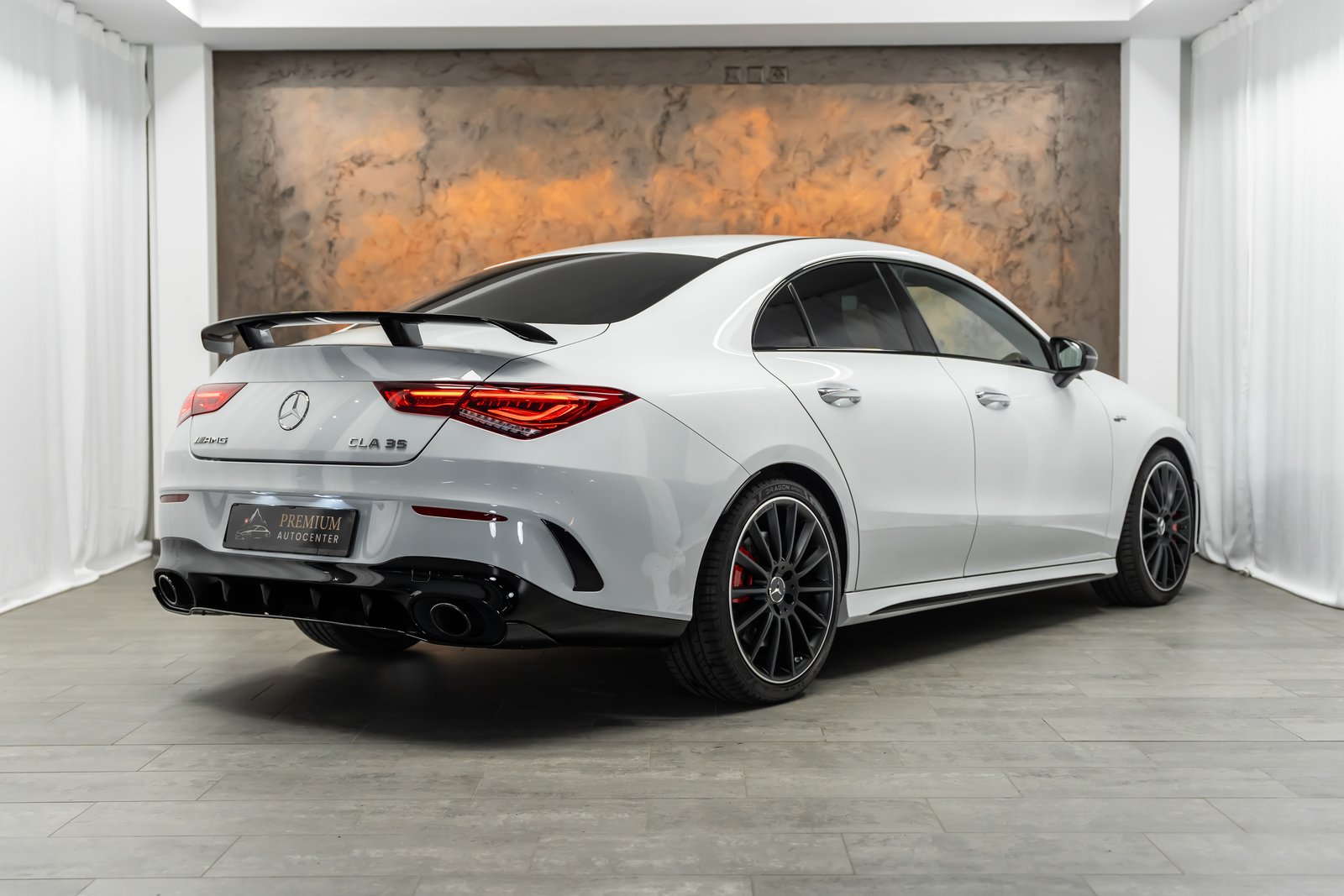 MERCEDES-BENZ CLA 35 AMG 4Matic 7G-DCT *Aerodynamik*Night-Pa, Benzin, Occasion / Gebraucht, Automatik - 4