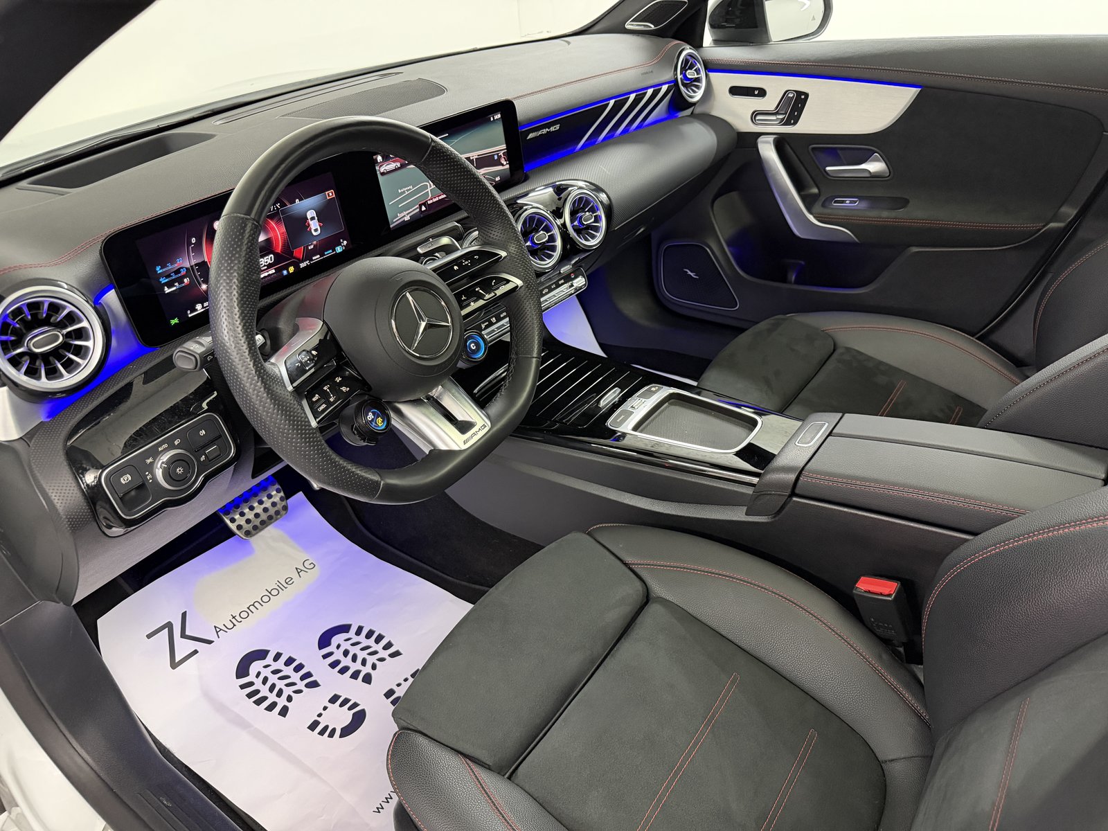 MERCEDES-BENZ CLA 35 AMG 4Matic DigitalWhite 8G-DCT / 360 Ka, Mild-Hybrid Benzin/Elektro, Occasion / Gebraucht, Automatik - 7