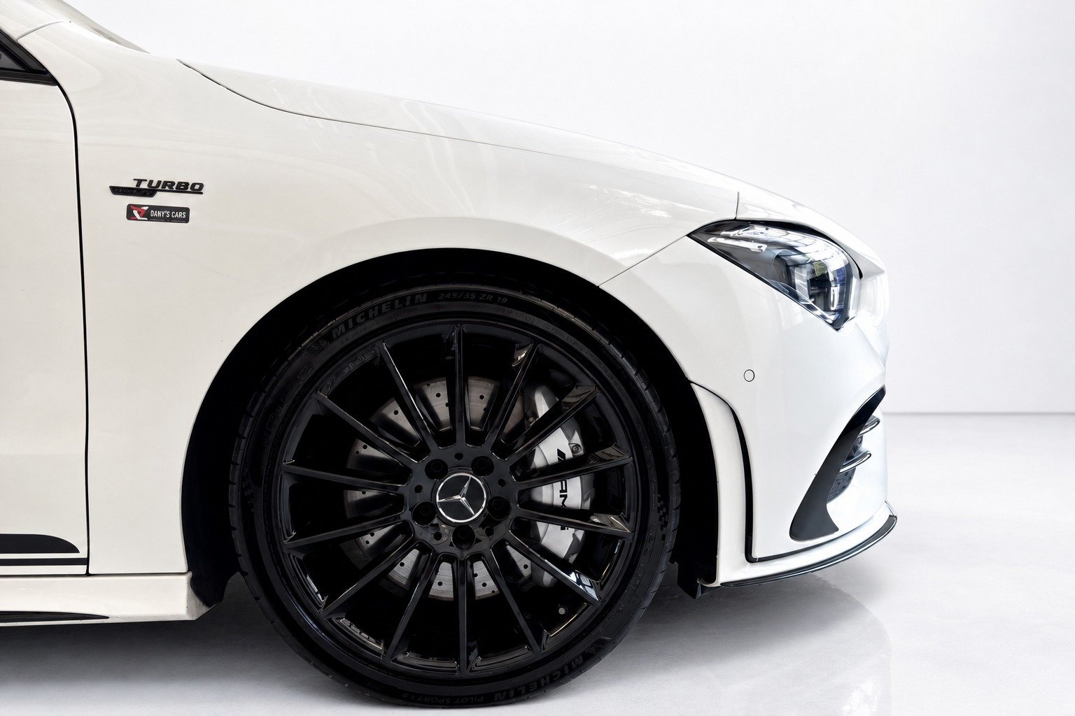 MERCEDES-BENZ CLA 35 AMG 4matic Premium Plus, Petrol, Second hand / Used, Automatic - 4
