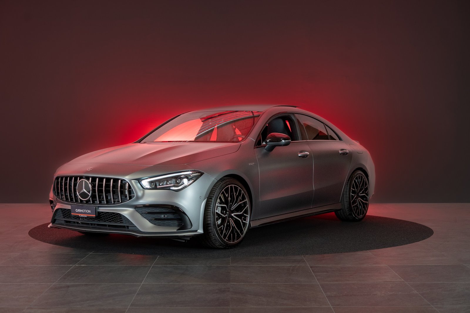 MERCEDES-BENZ CLA 35 AMG 4matic / CH-Fahrzeug / Panorama / 3