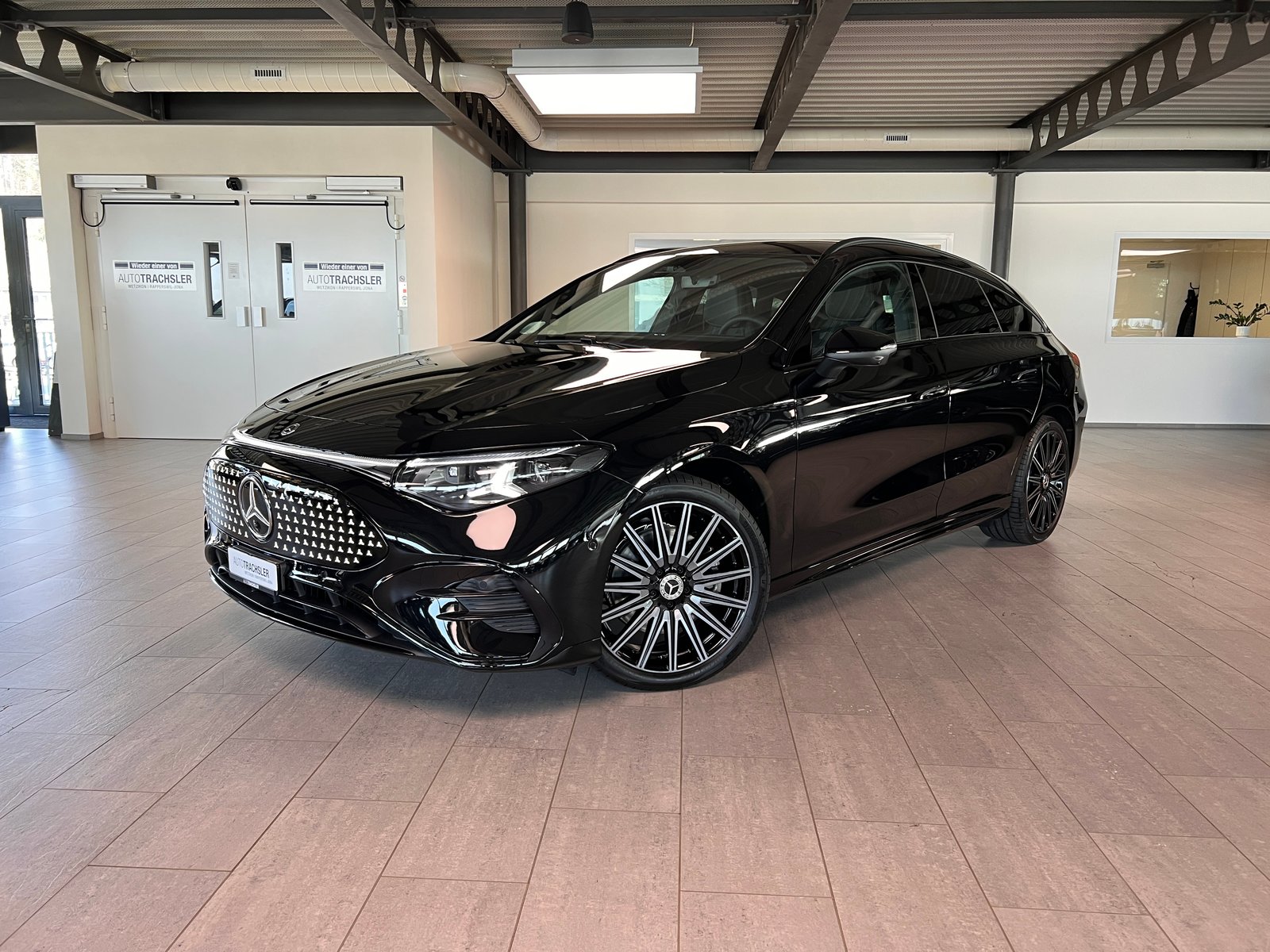 MERCEDES-BENZ CLA Shooting Brake 350 4Matic 85 kWh EQ