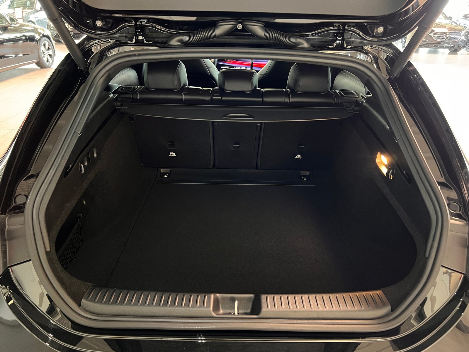 MERCEDES-BENZ CLA Shooting Brake 350 4Matic 85 kWh EQ, Électrique, Voiture nouvelle, Automatique - 7