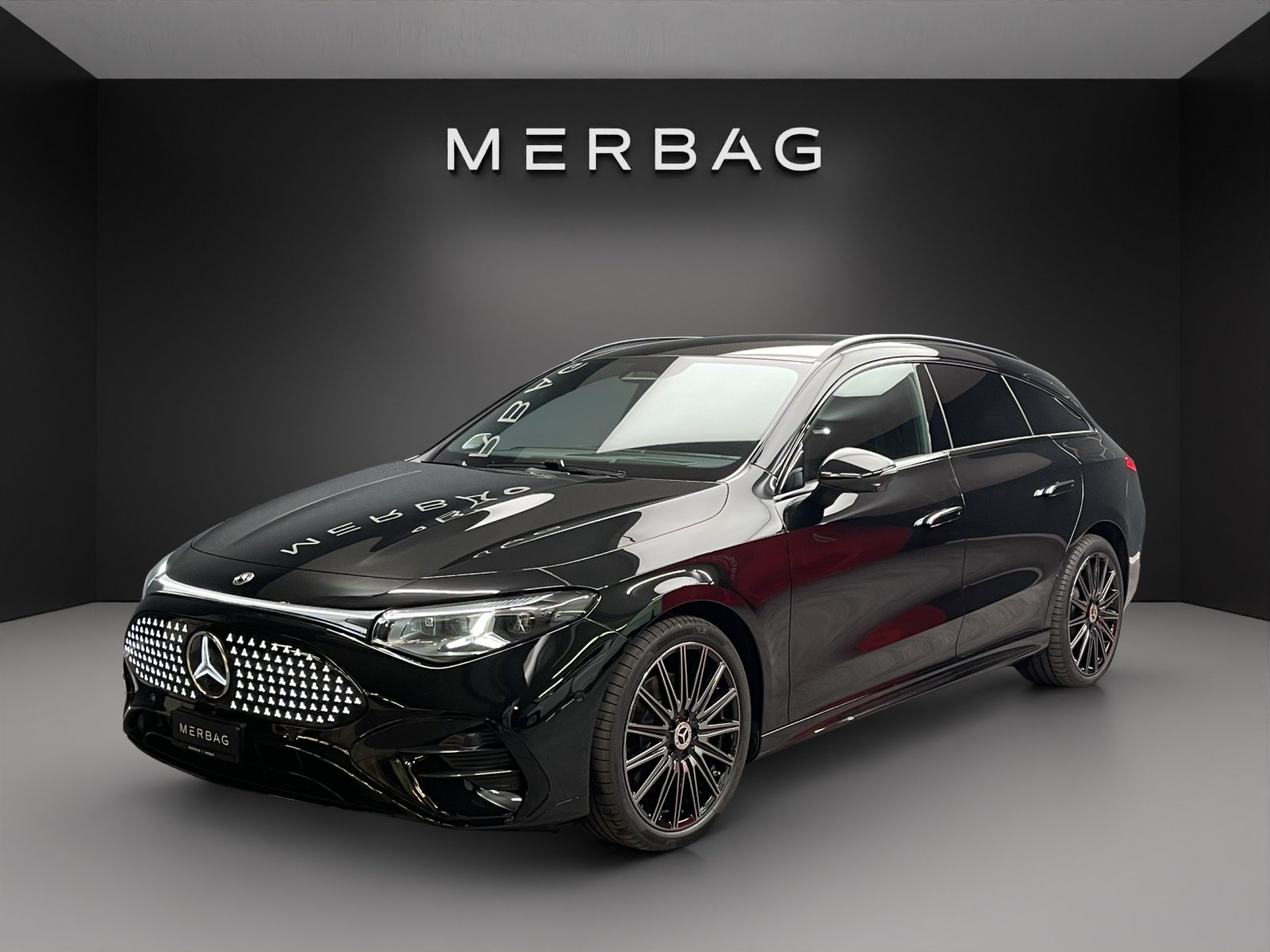 MERCEDES-BENZ CLA 350 4MATIC Shooting Brake with EQ Technolo