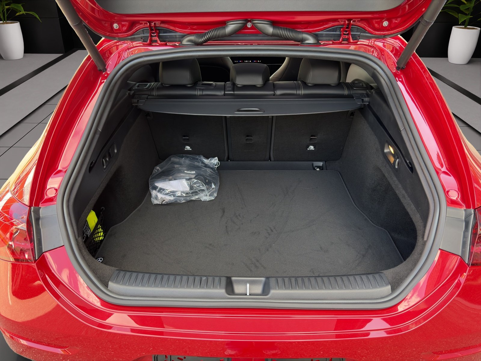MERCEDES-BENZ CLA SB 350 4M 85 kWh EQ, Elektro, Vorführwagen, Automatik - 7