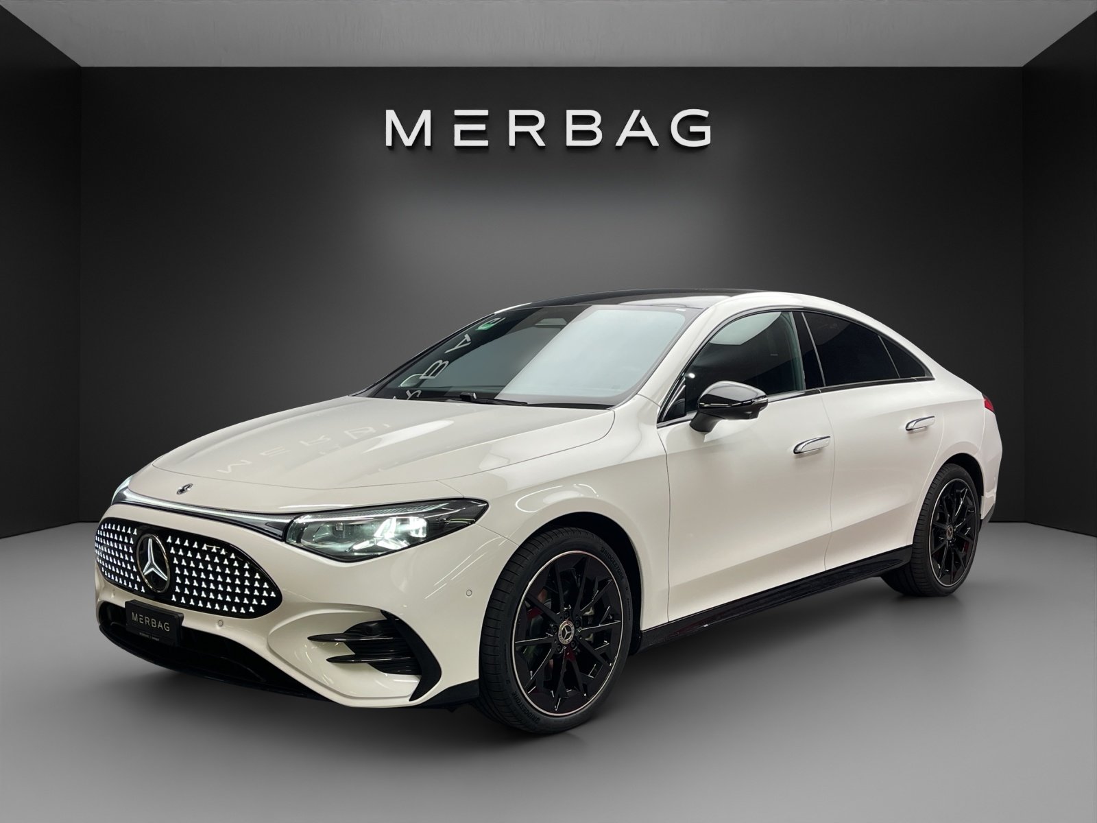 MERCEDES-BENZ CLA 350 4MATIC with EQ Technology