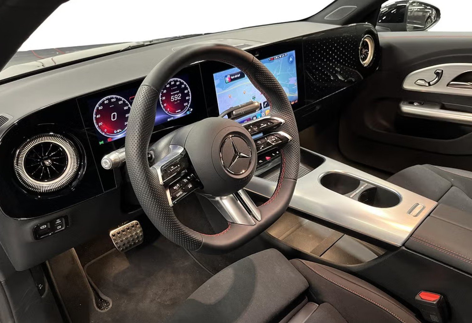 MERCEDES-BENZ CLA 350 4 Matic 85 kWh EQ, Electric, Second hand / Used, Automatic - 2
