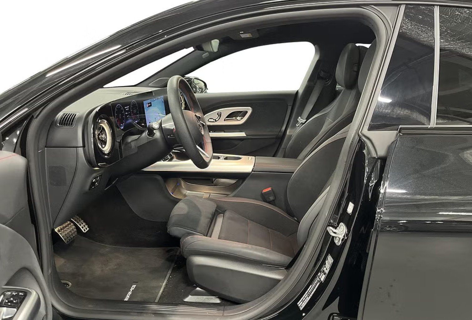 MERCEDES-BENZ CLA 350 4 Matic 85 kWh EQ, Electric, Second hand / Used, Automatic - 3