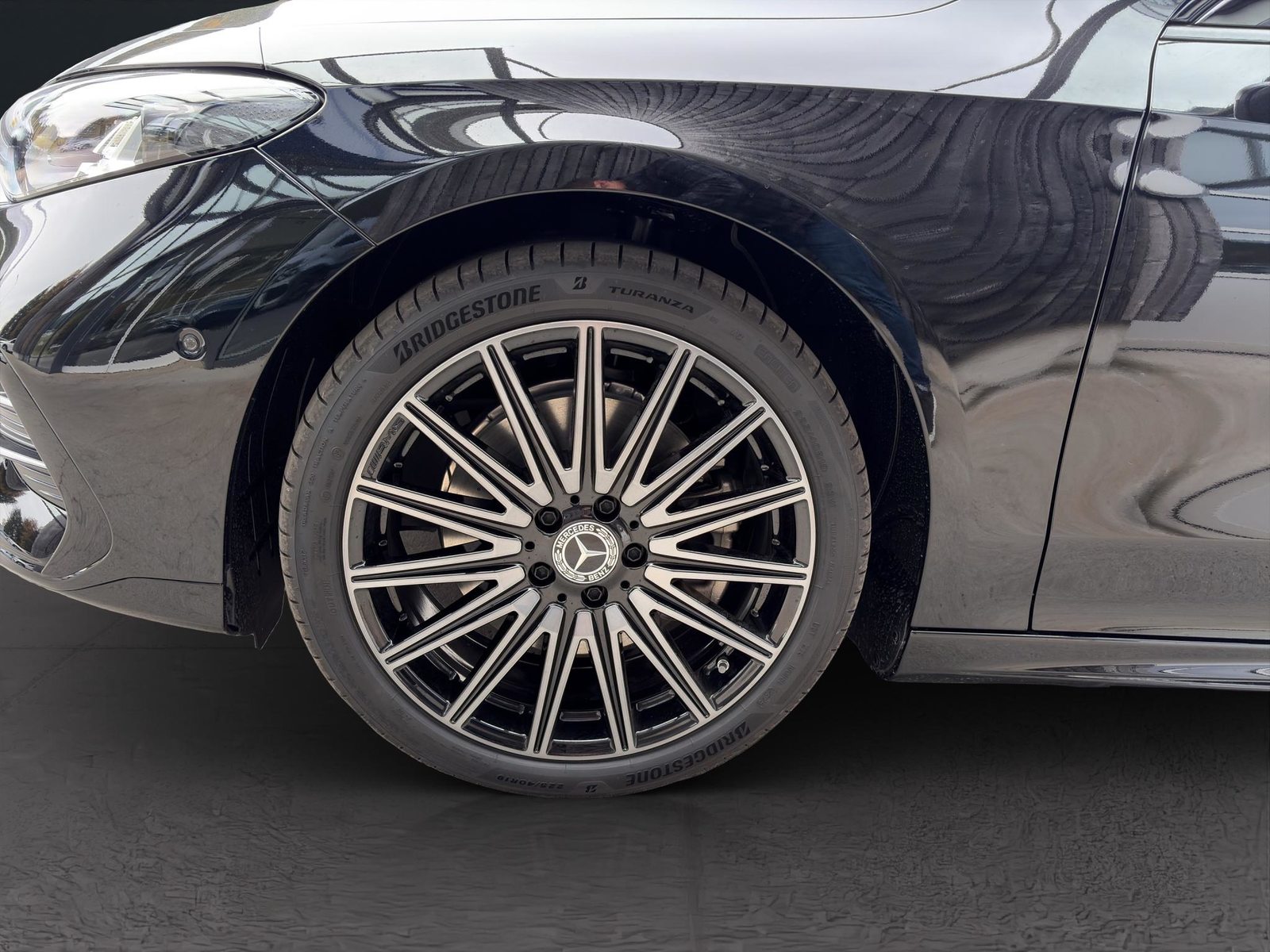 MERCEDES-BENZ CLA 350 AMG Line 4matic, Electric, Ex-demonstrator, Automatic - 6