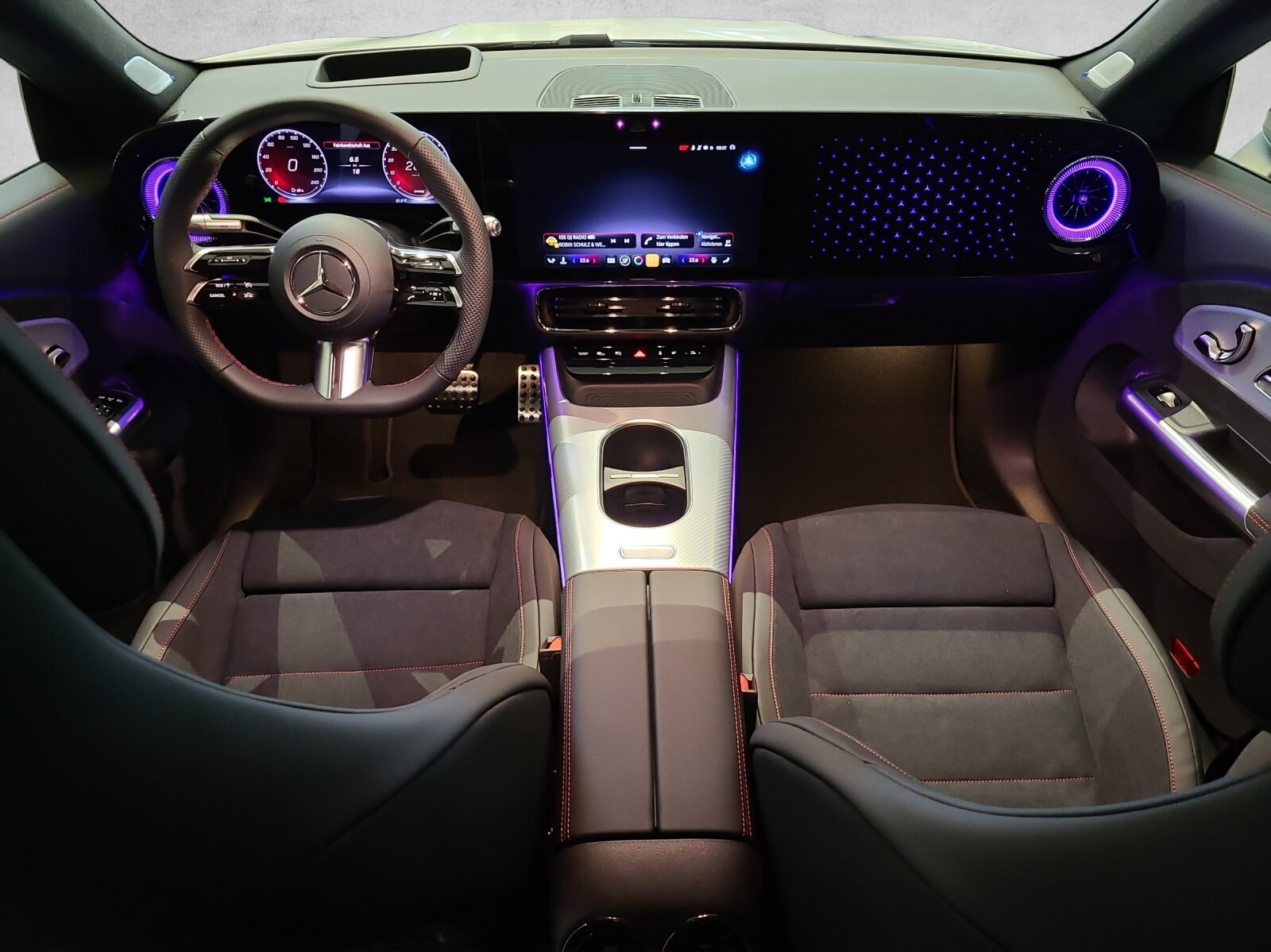 MERCEDES-BENZ CLA 350 AMG 4M EQ C174, Elektro, Vorführwagen, Automatik - 4