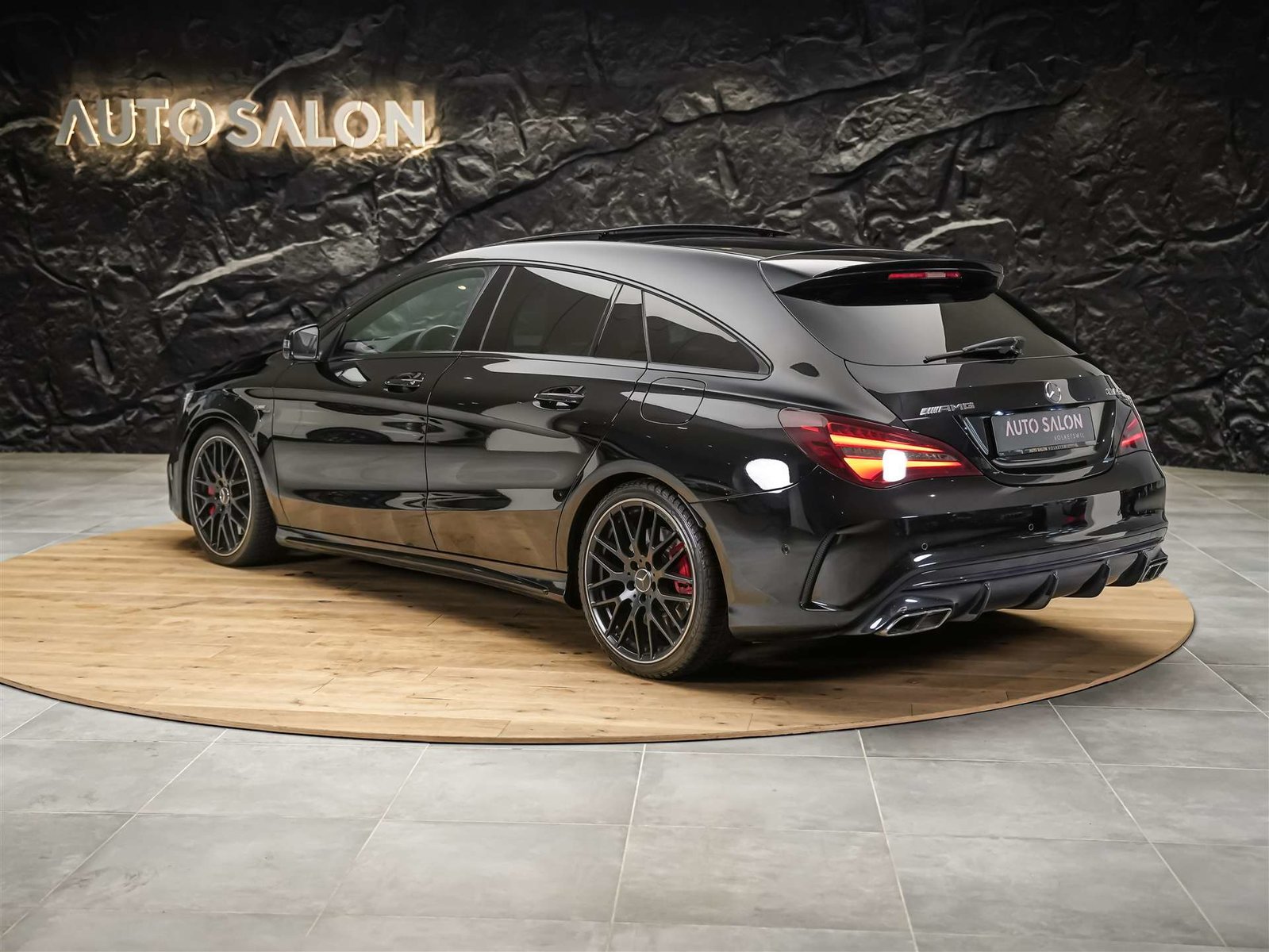 MERCEDES-BENZ CLA Shooting Brake 45 AMG 4Matic Speedshift *F, Benzin, Occasion / Gebraucht, Automatik - 4