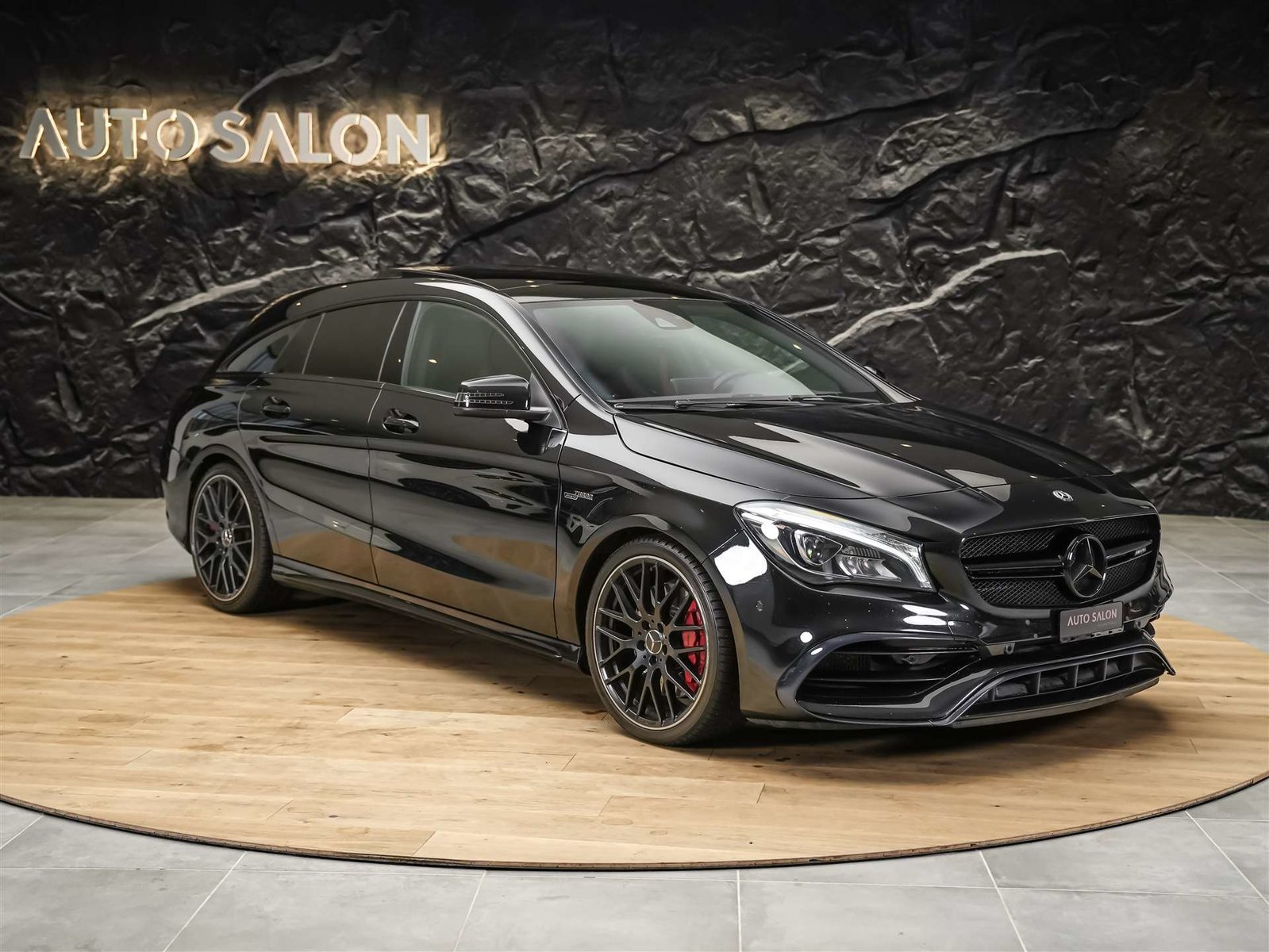 MERCEDES-BENZ CLA Shooting Brake 45 AMG 4Matic Speedshift *F, Benzin, Occasion / Gebraucht, Automatik - 7
