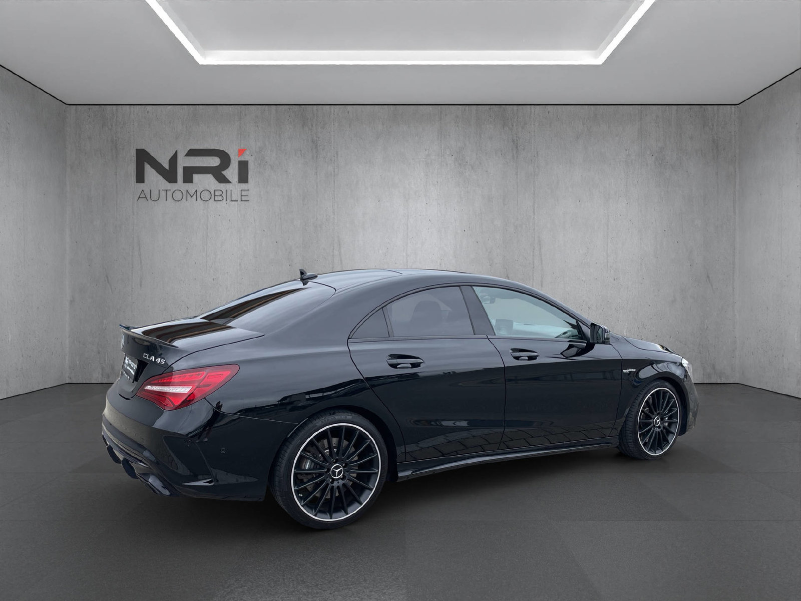MERCEDES-BENZ CLA 45 AMG 4m, Benzin, Occasion / Gebraucht, Automatik - 7