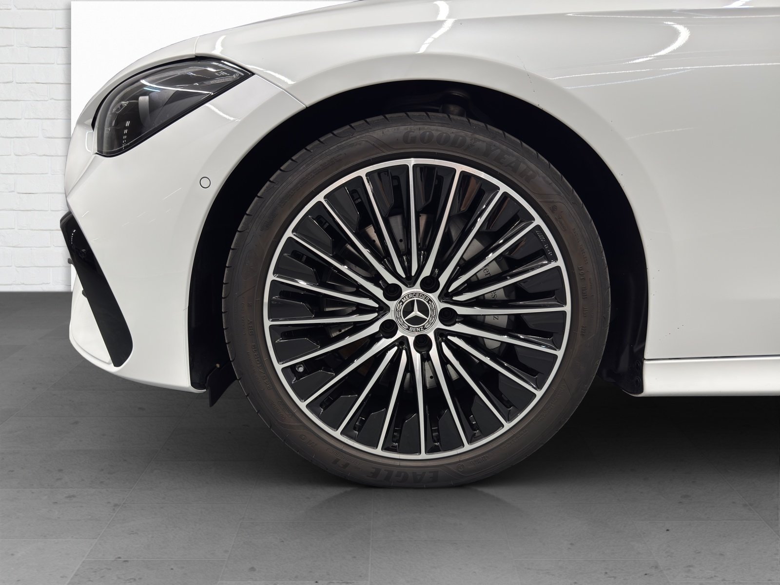 MERCEDES-BENZ CLE 200 AMG Line 4Matic, Mild-Hybrid Benzin/Elektro, Occasion / Gebraucht, Automatik - 6