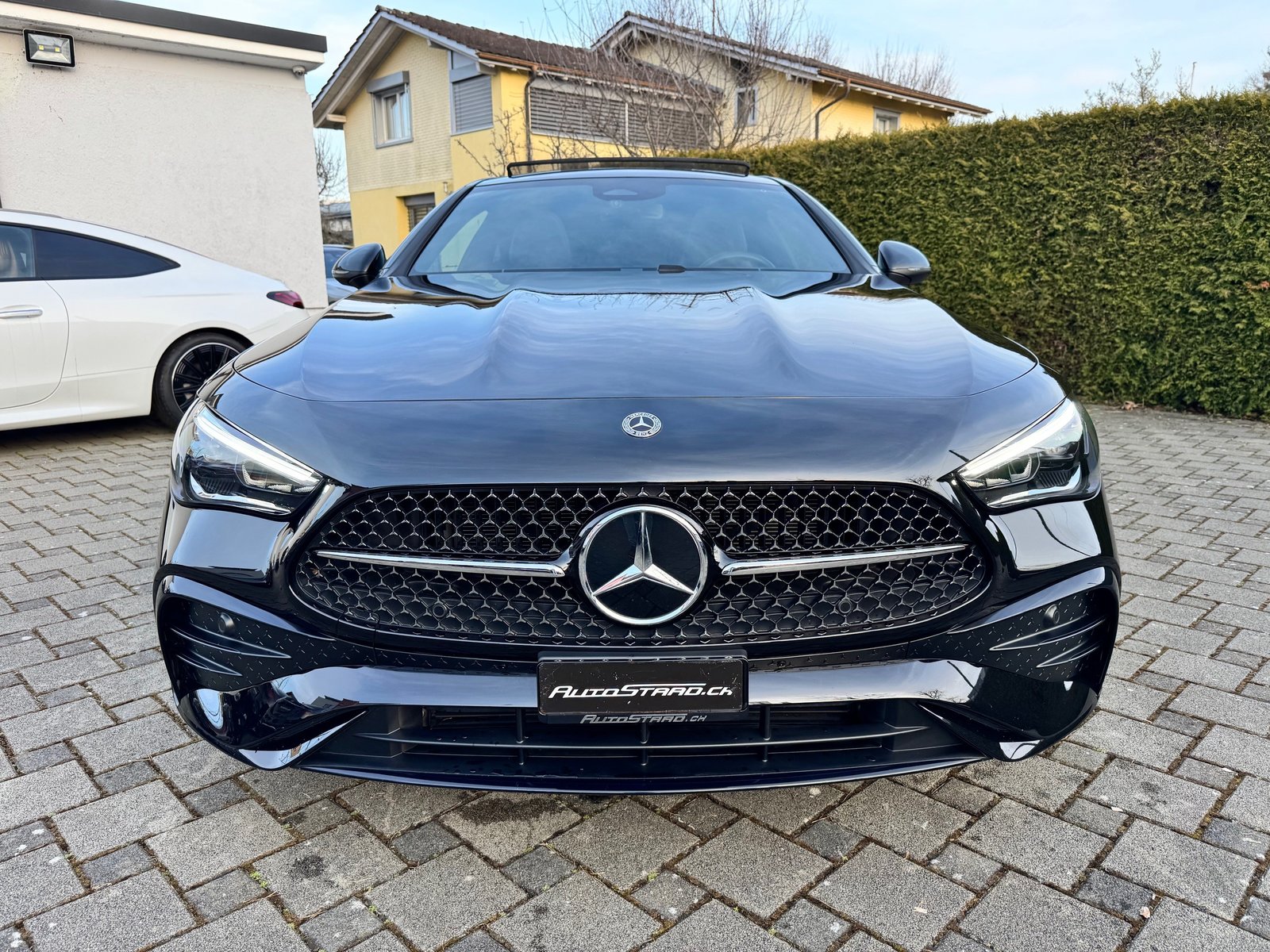 MERCEDES-BENZ CLE 200 Coupé AMG Line 9G-Tronic, Mild-Hybrid Benzin/Elektro, Occasion / Gebraucht, Automatik - 2