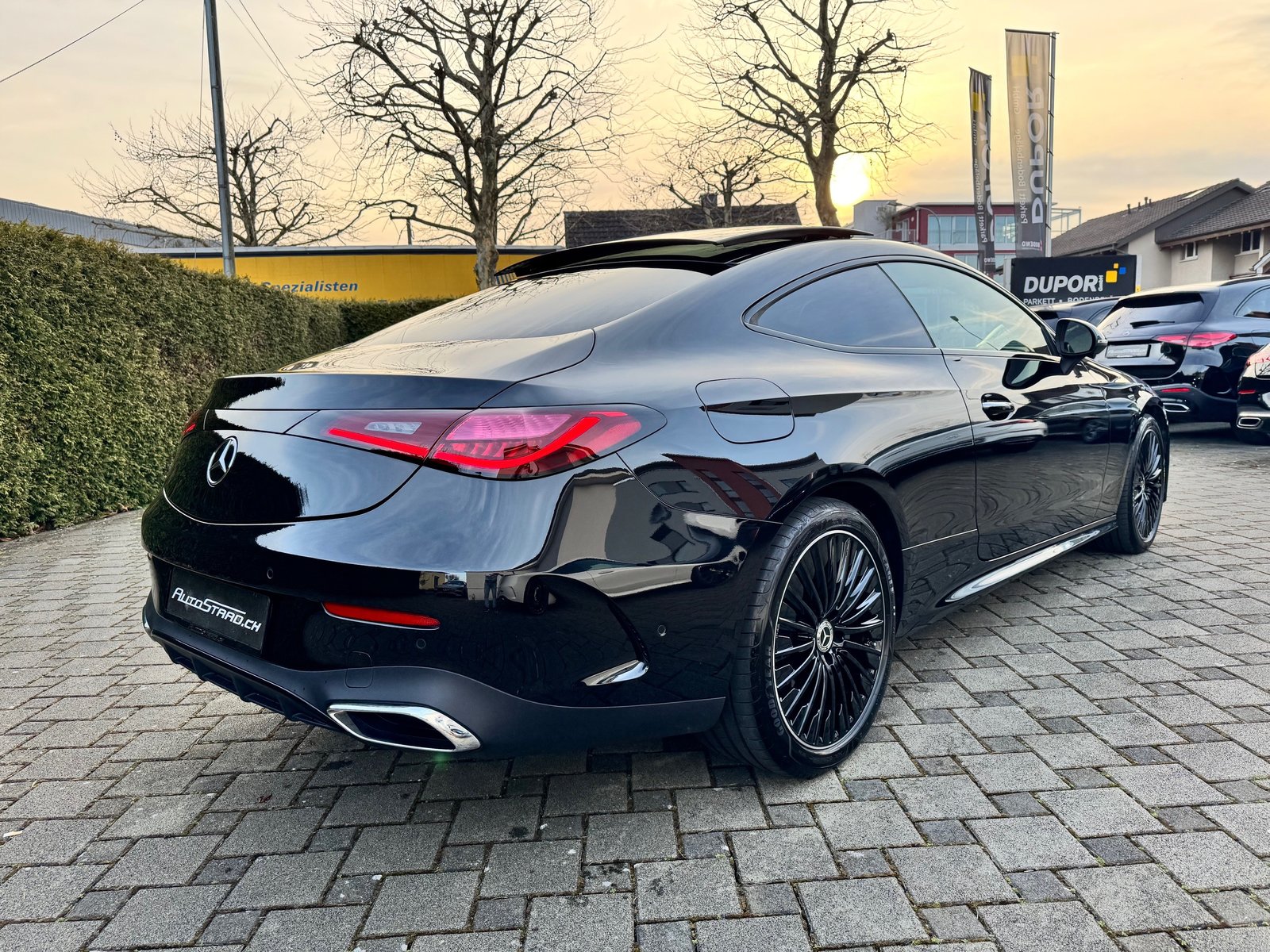MERCEDES-BENZ CLE 200 Coupé AMG Line 9G-Tronic, Mild-Hybrid Benzin/Elektro, Occasion / Gebraucht, Automatik - 4