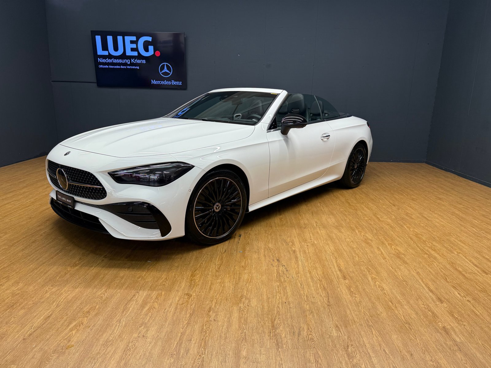 MERCEDES-BENZ CLE 300 4M - Cabrio - AMG / 360 Grad Kamera /, Hybride Leggero Benzina/Elettrica, Occasioni / Usate, Automatico - 2