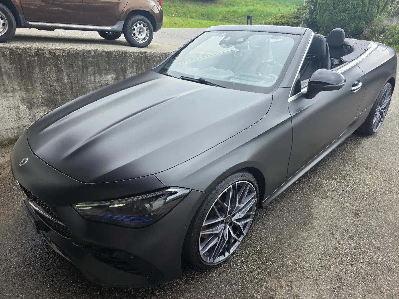 MERCEDES-BENZ CLE A236 Cabriolet CLE 300 AMG Line 4matic, Voll-Hybrid Benzin/Elektro, Occasion / Gebraucht, Automatik - 2