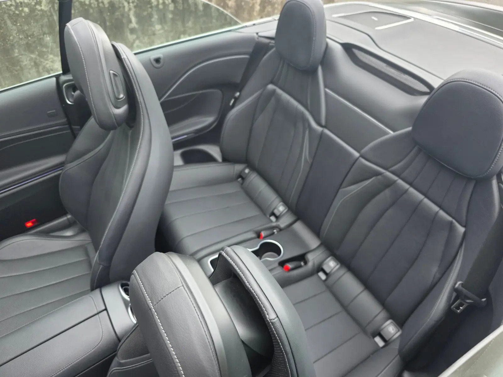 MERCEDES-BENZ CLE A236 Cabriolet CLE 300 AMG Line 4matic, Voll-Hybrid Benzin/Elektro, Occasion / Gebraucht, Automatik - 7