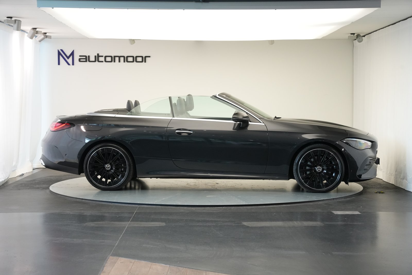 MERCEDES-BENZ CLE 300 Cabrio 4Matic 9G-Tronic *CH-Fahrzeug*, Mild-Hybrid Petrol/Electric, Second hand / Used, Automatic - 4